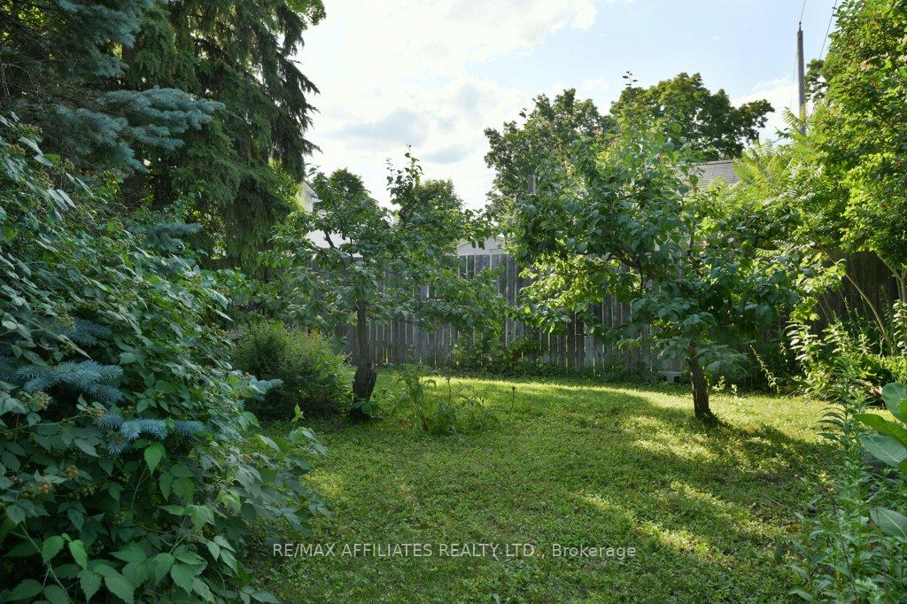 Photo 28 of 33 Julian Street, Carleton Place — HOMEH