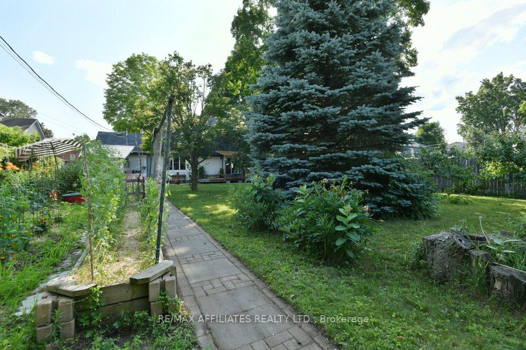 Photo 29 of 33 Julian Street, Carleton Place — HOMEH