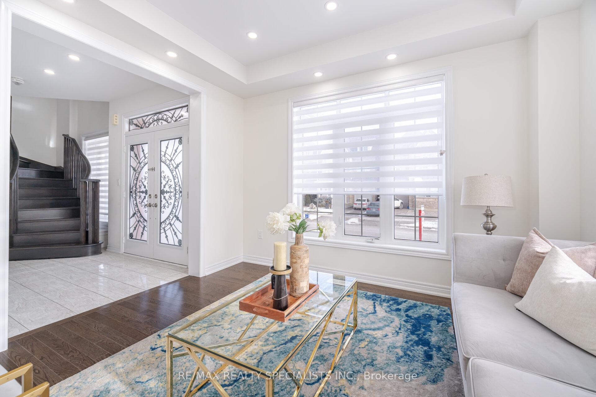 Photo 6 of 209 Kincardine Street, Vaughan, Kleinburg — HOMEH