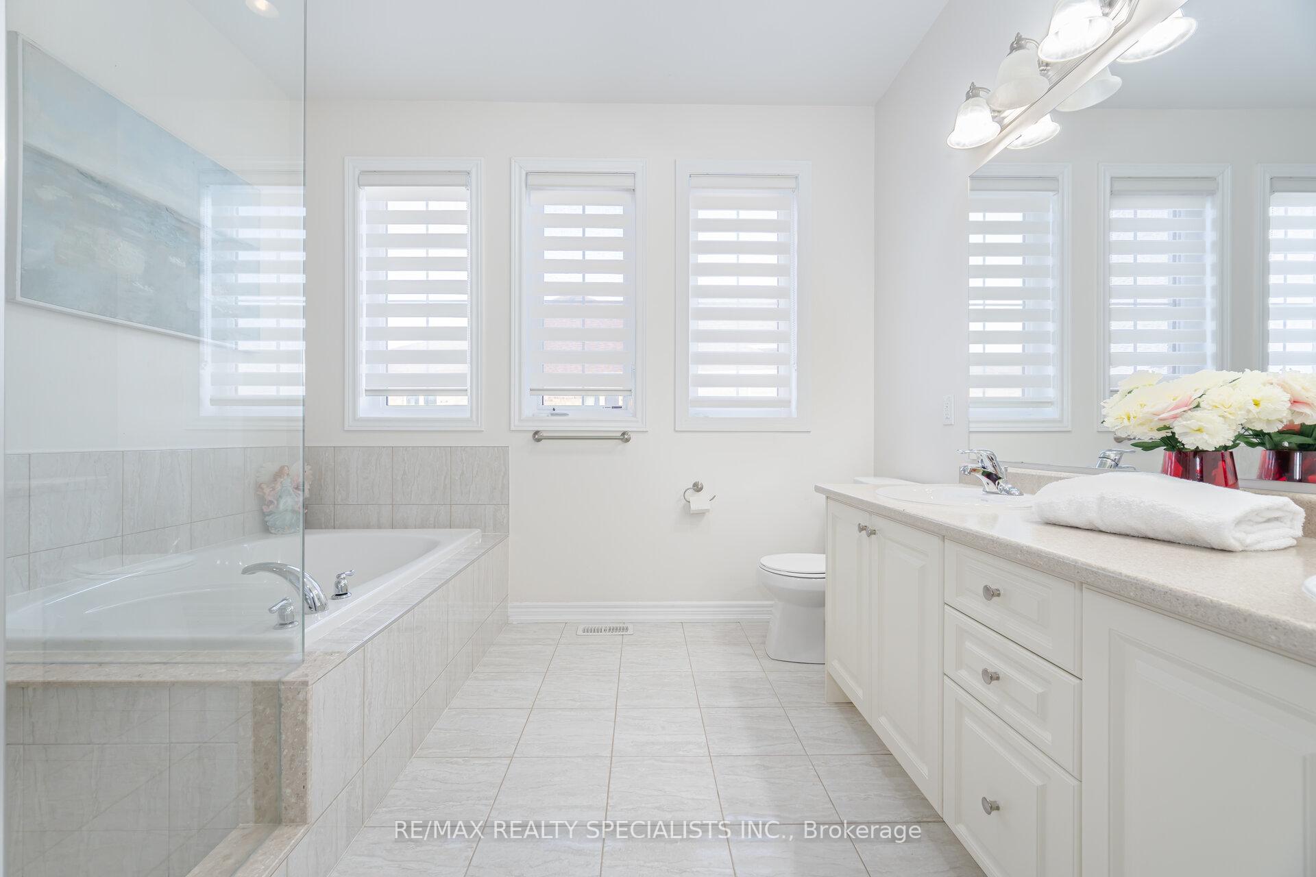 Photo 22 of 209 Kincardine Street, Vaughan, Kleinburg — HOMEH