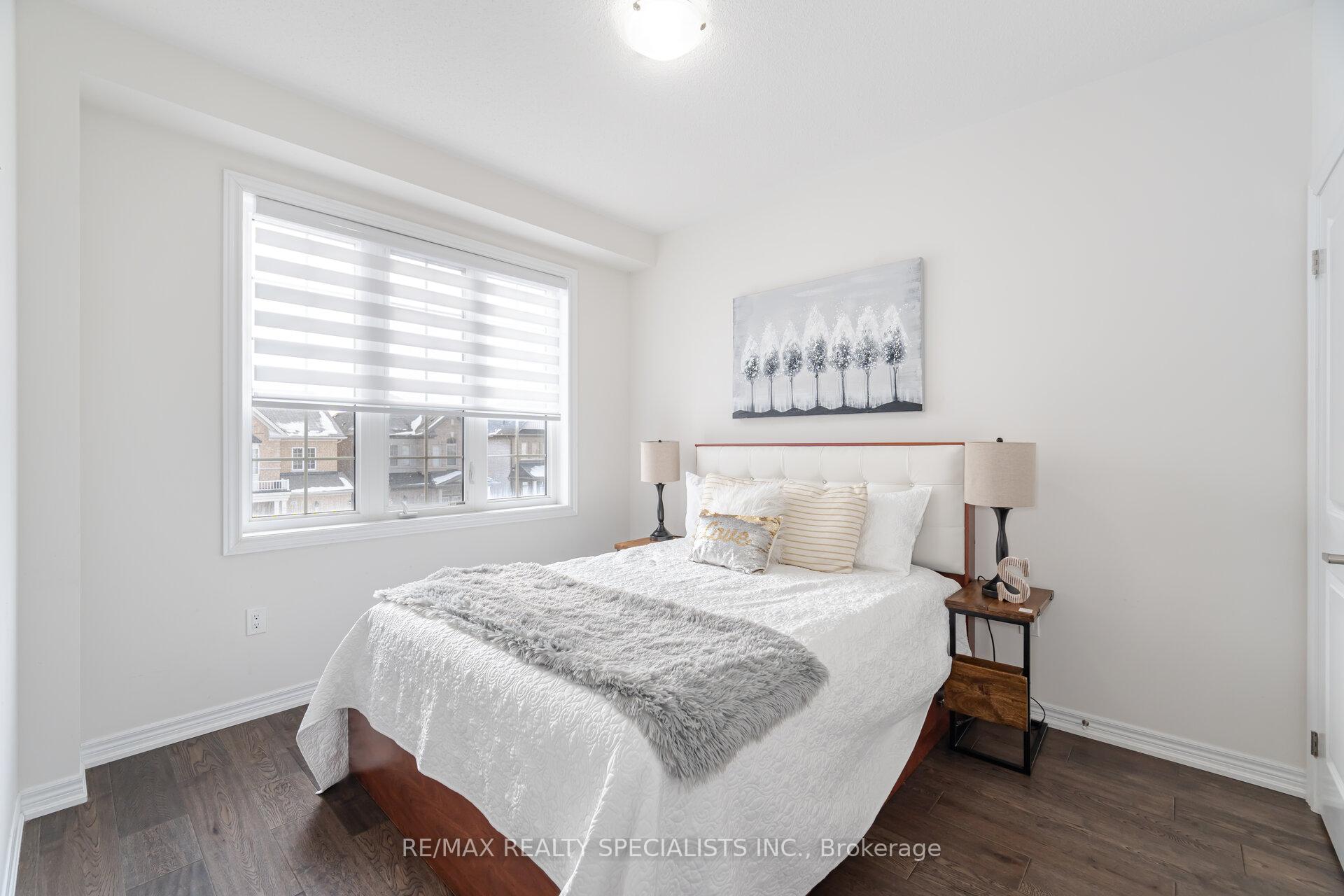 Photo 24 of 209 Kincardine Street, Vaughan, Kleinburg — HOMEH
