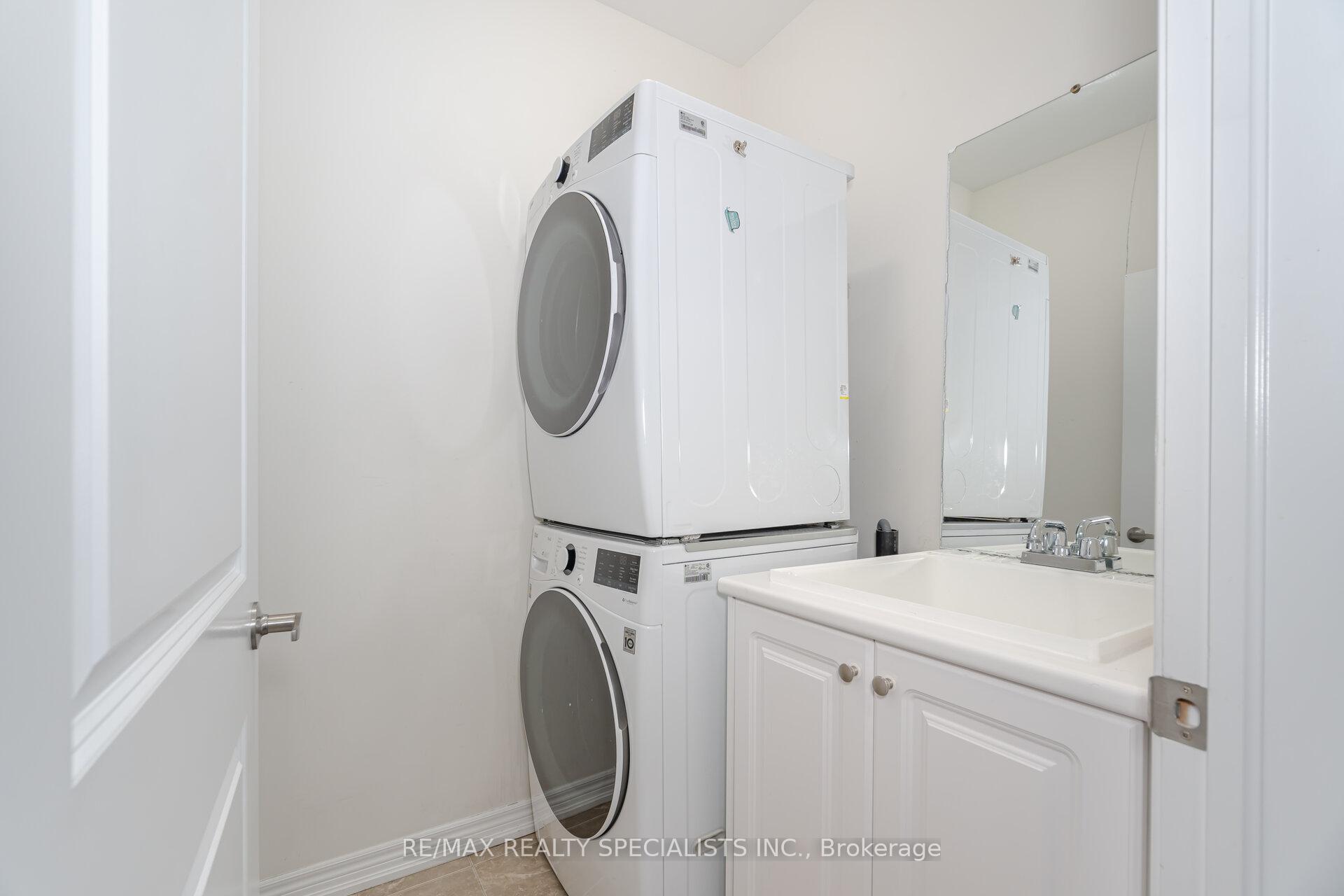 Photo 26 of 209 Kincardine Street, Vaughan, Kleinburg — HOMEH