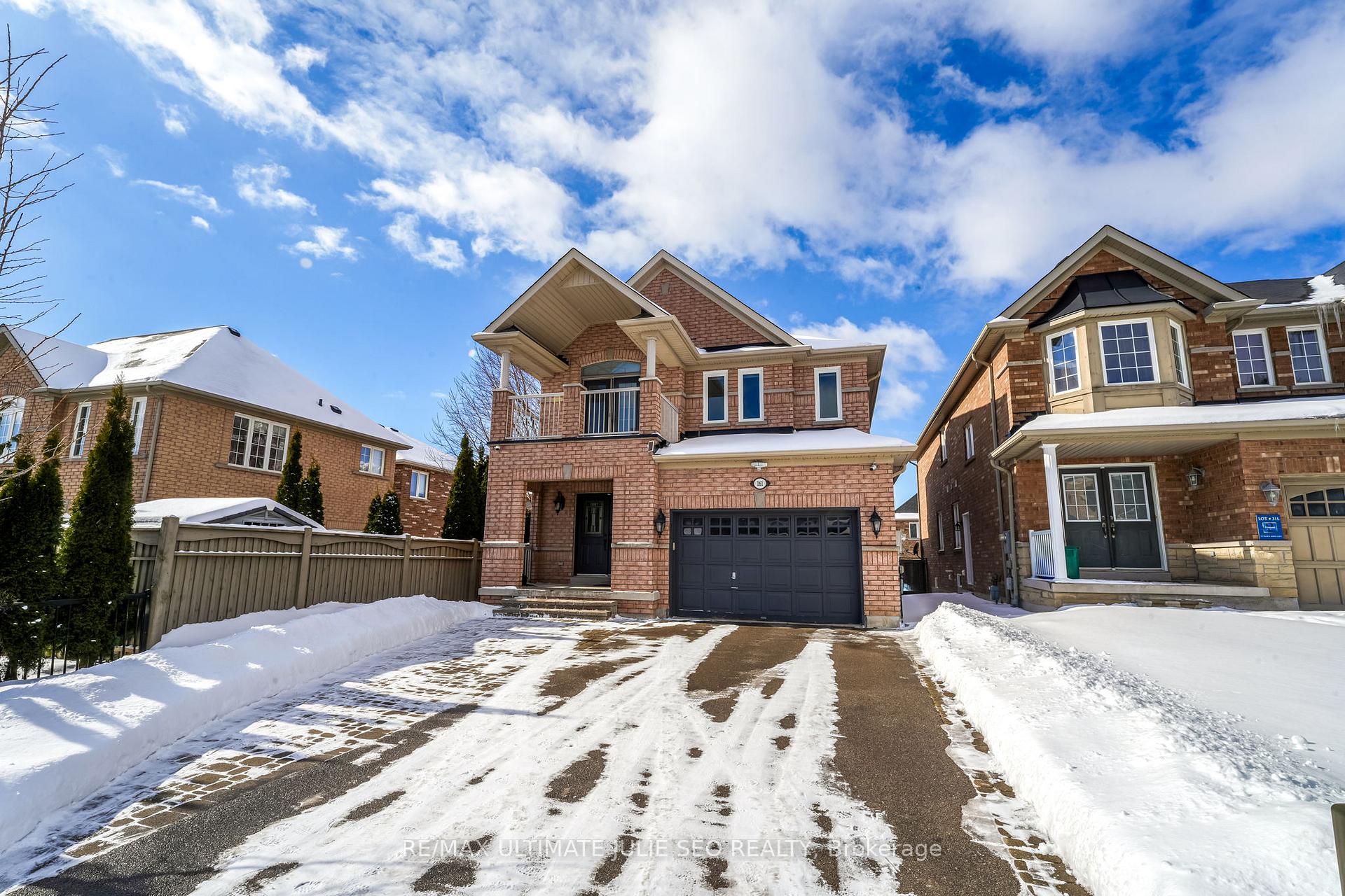 Photo 1 of 161 Black Maple Crescent, Vaughan, Patterson — HOMEH
