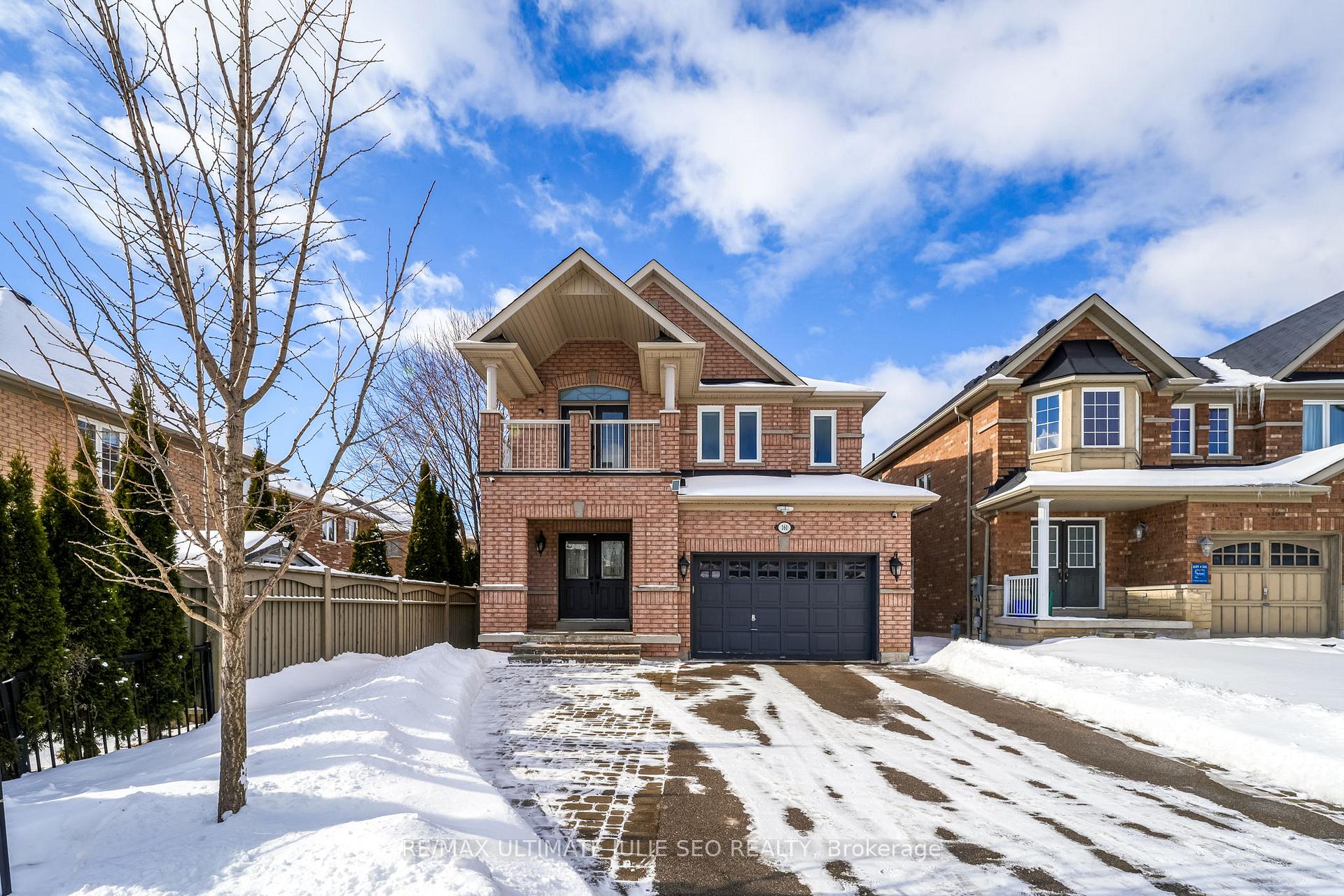 Photo 2 of 161 Black Maple Crescent, Vaughan, Patterson — HOMEH