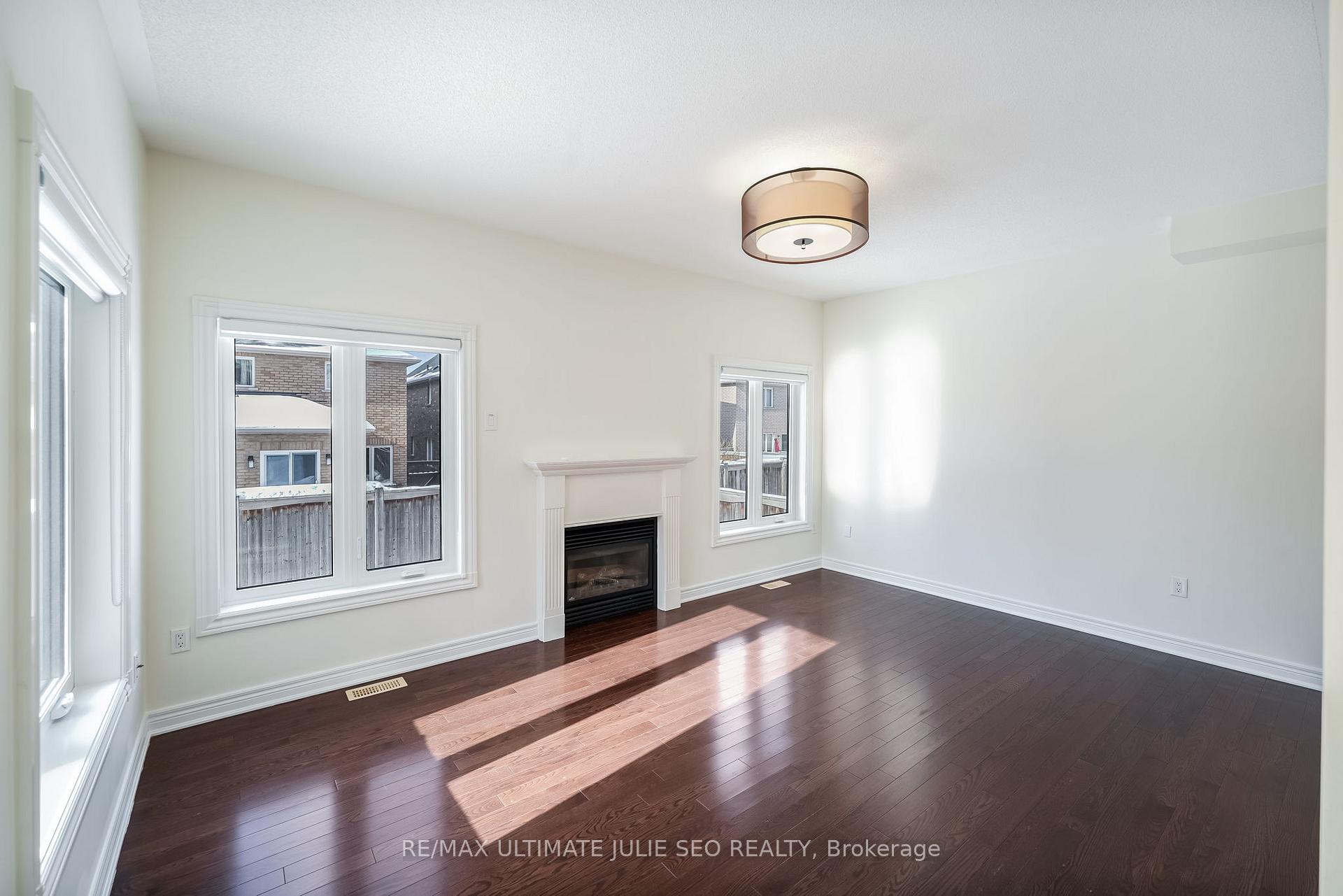 Photo 12 of 161 Black Maple Crescent, Vaughan, Patterson — HOMEH