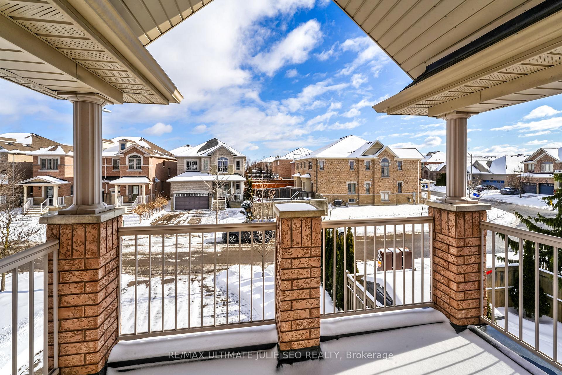 Photo 16 of 161 Black Maple Crescent, Vaughan, Patterson — HOMEH