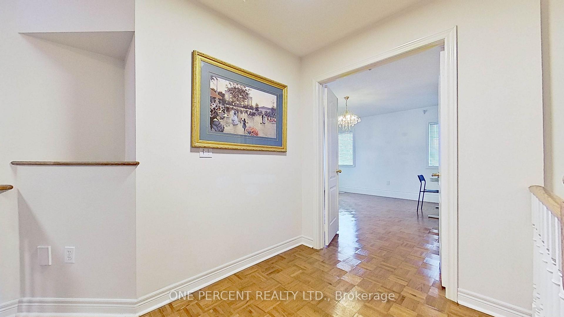 Photo 10 of 2 Levy Court, Vaughan, Vellore Village — HOMEH