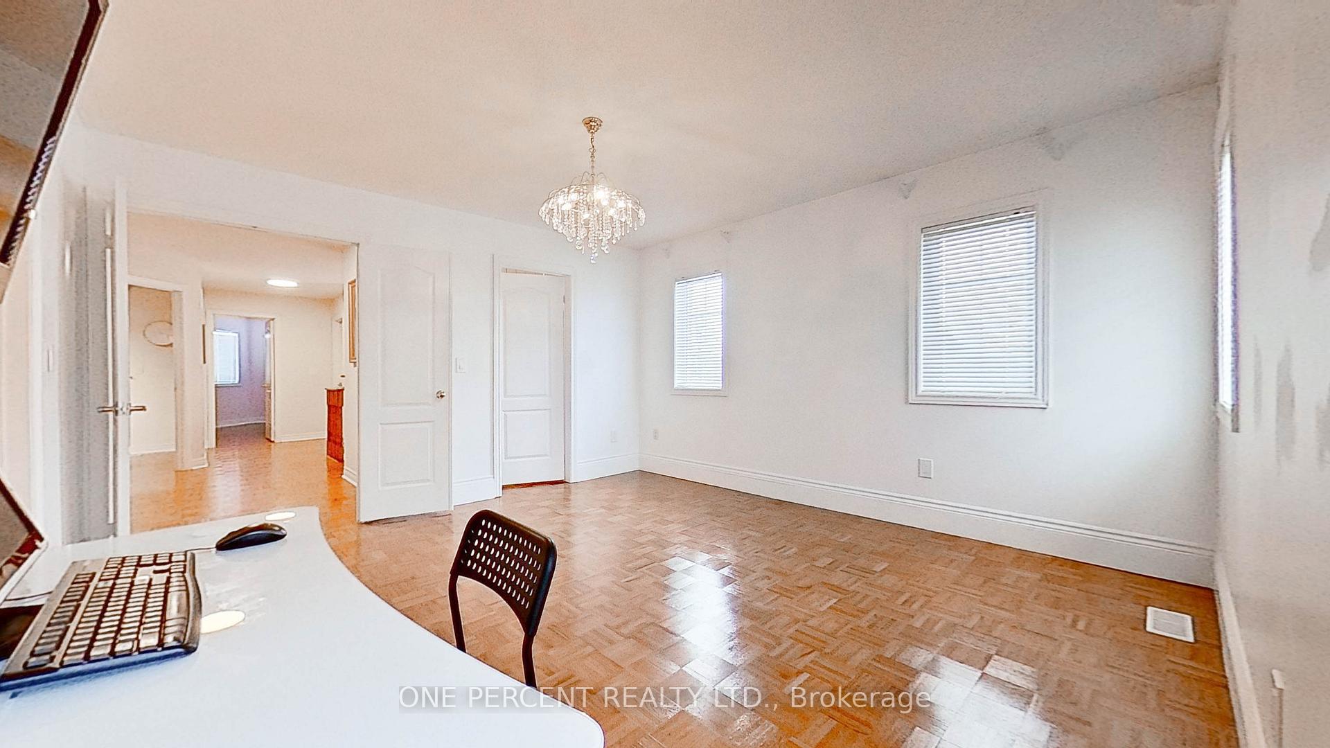 Photo 14 of 2 Levy Court, Vaughan, Vellore Village — HOMEH