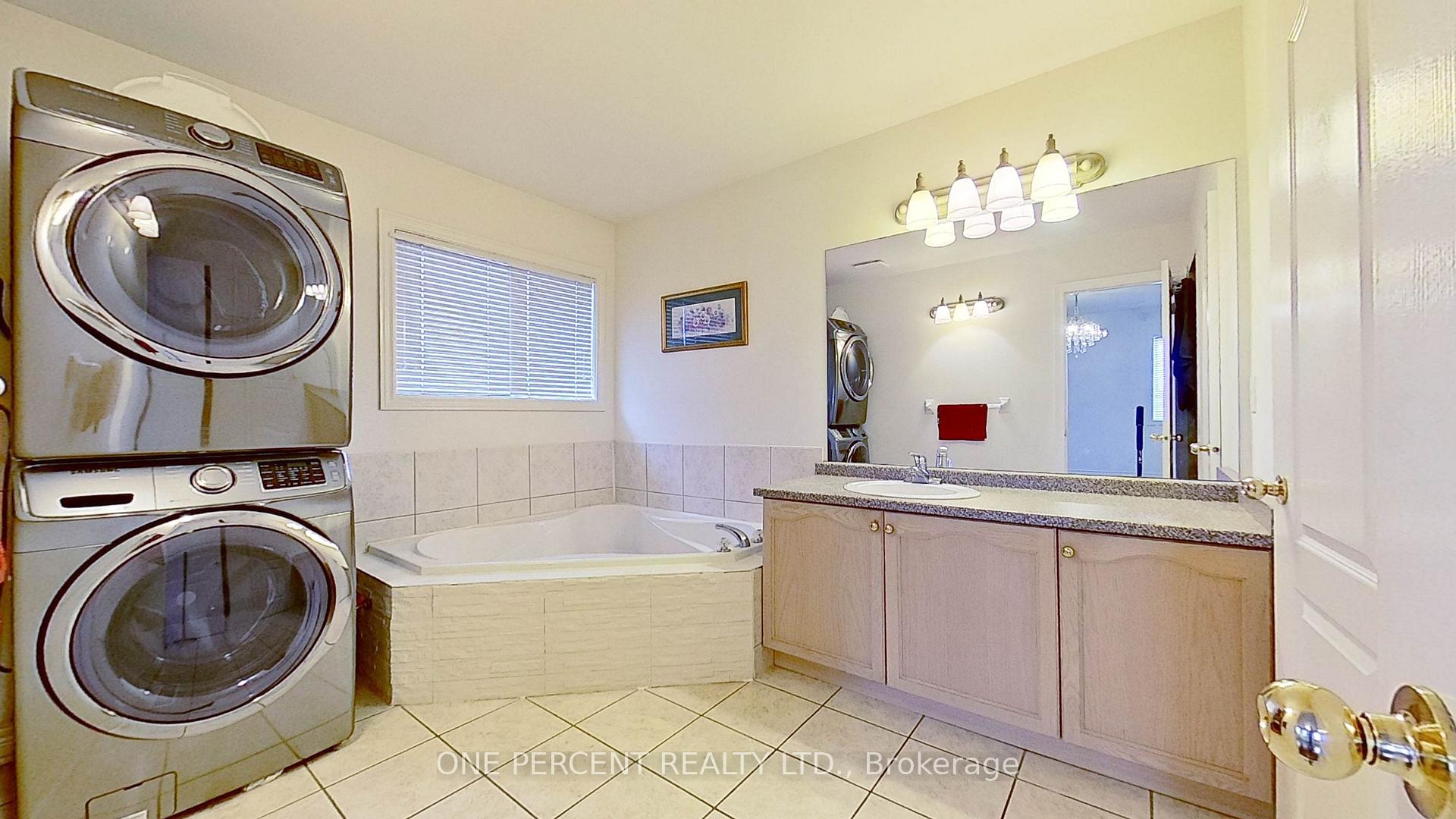 Photo 15 of 2 Levy Court, Vaughan, Vellore Village — HOMEH