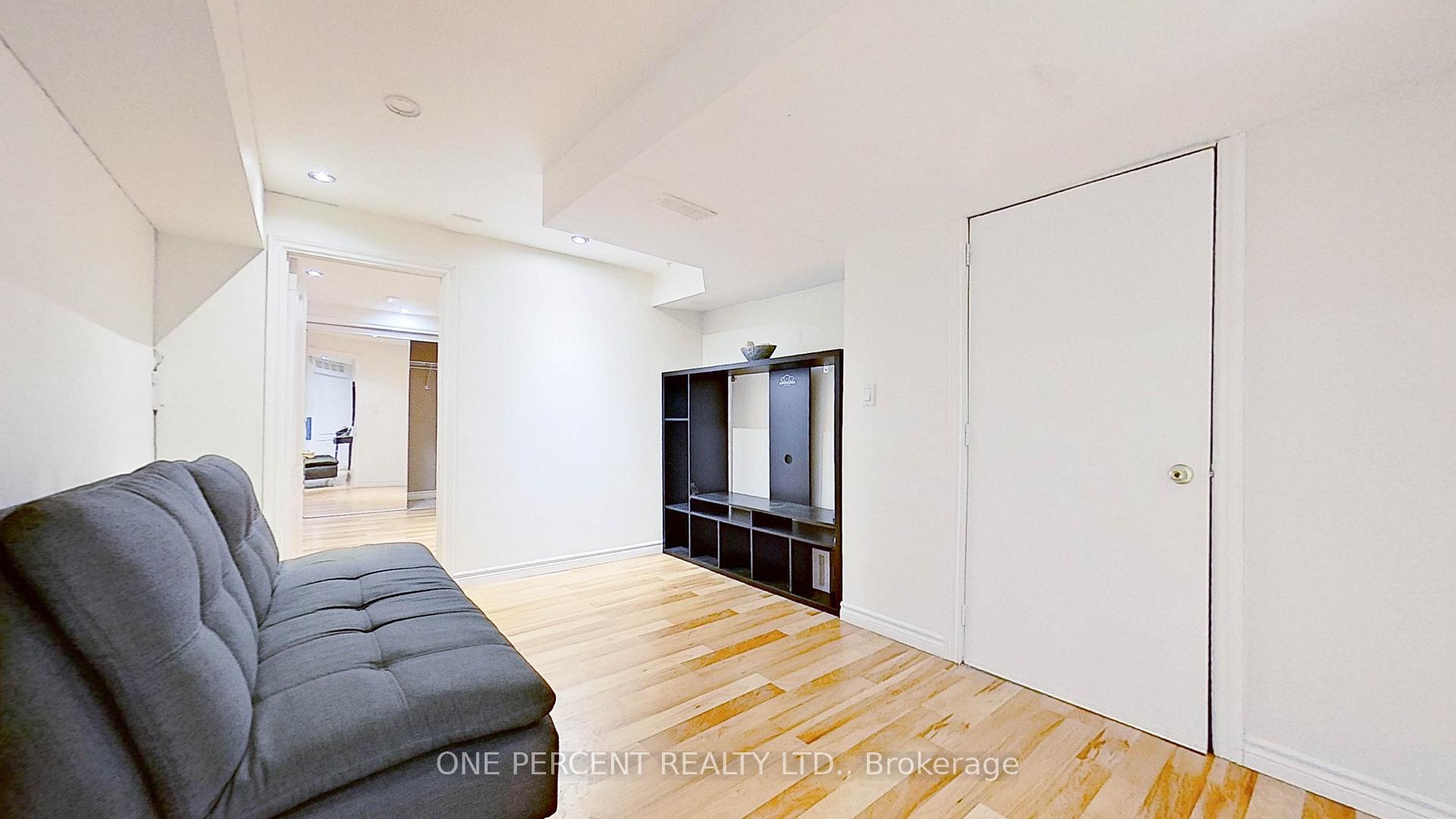 Photo 28 of 2 Levy Court, Vaughan, Vellore Village — HOMEH