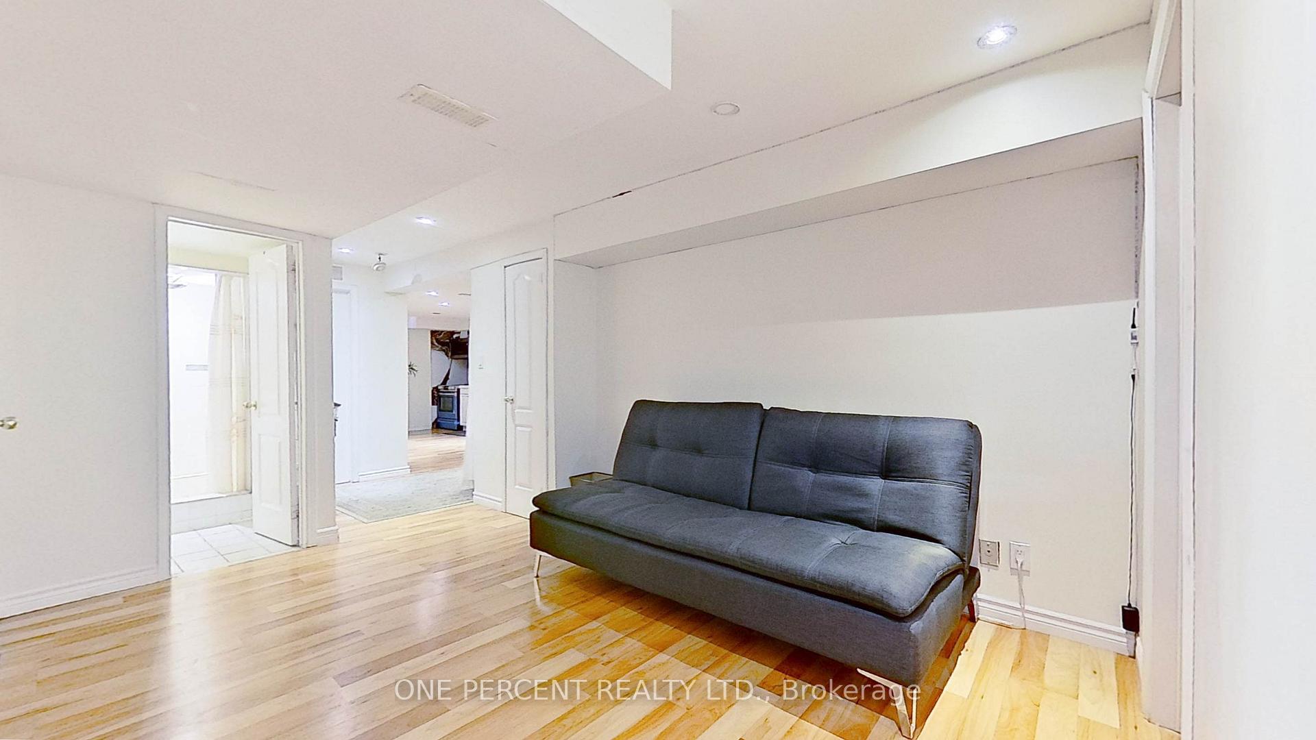 Photo 29 of 2 Levy Court, Vaughan, Vellore Village — HOMEH