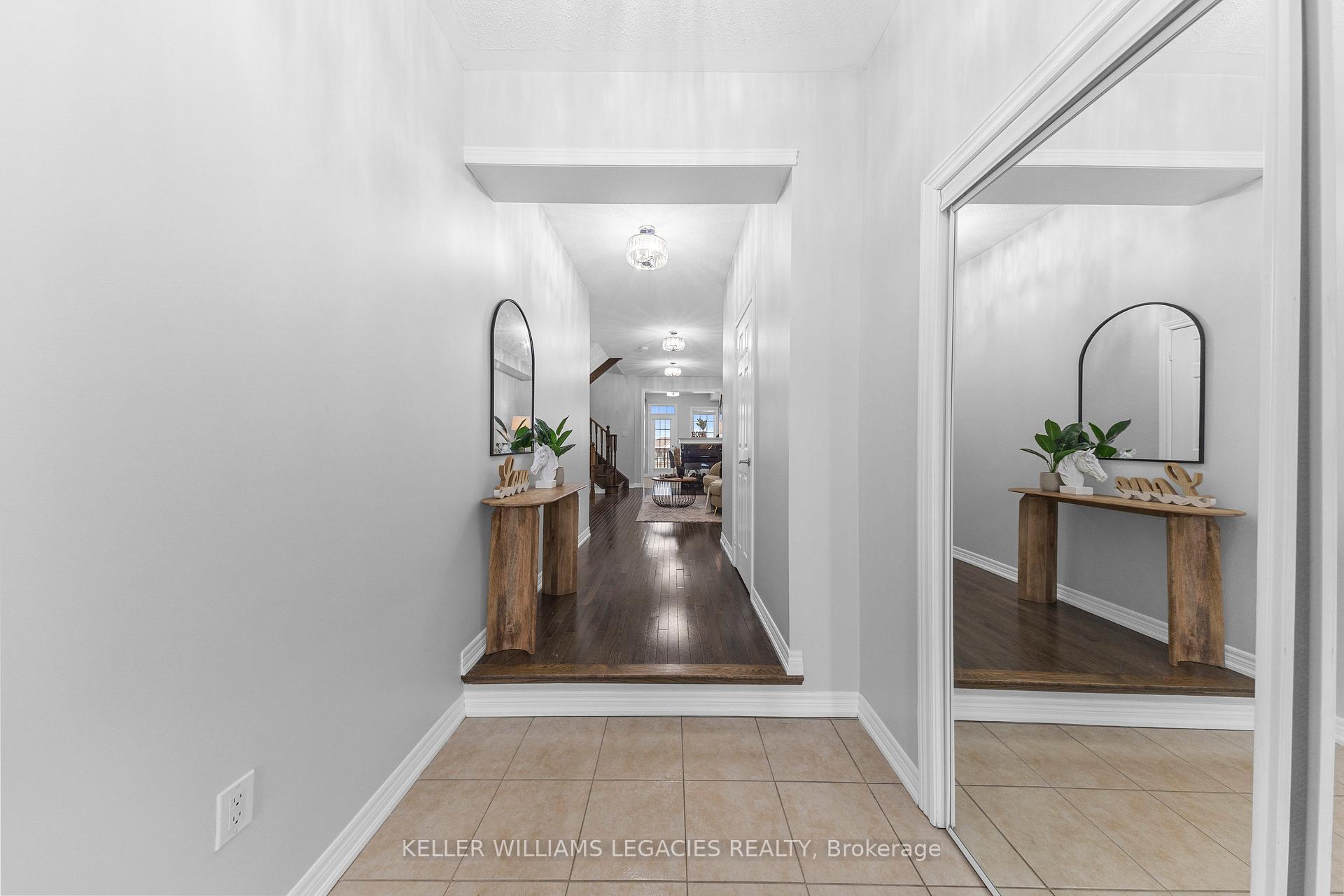 Photo 5 of 87 Alexie Way, Vaughan, Vellore Village — HOMEH