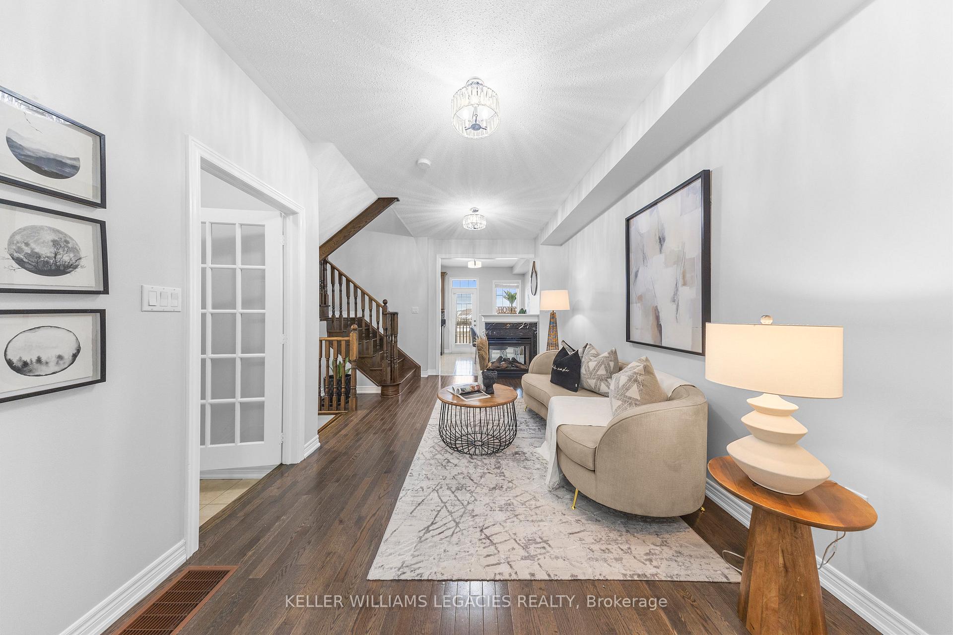 Photo 8 of 87 Alexie Way, Vaughan, Vellore Village — HOMEH