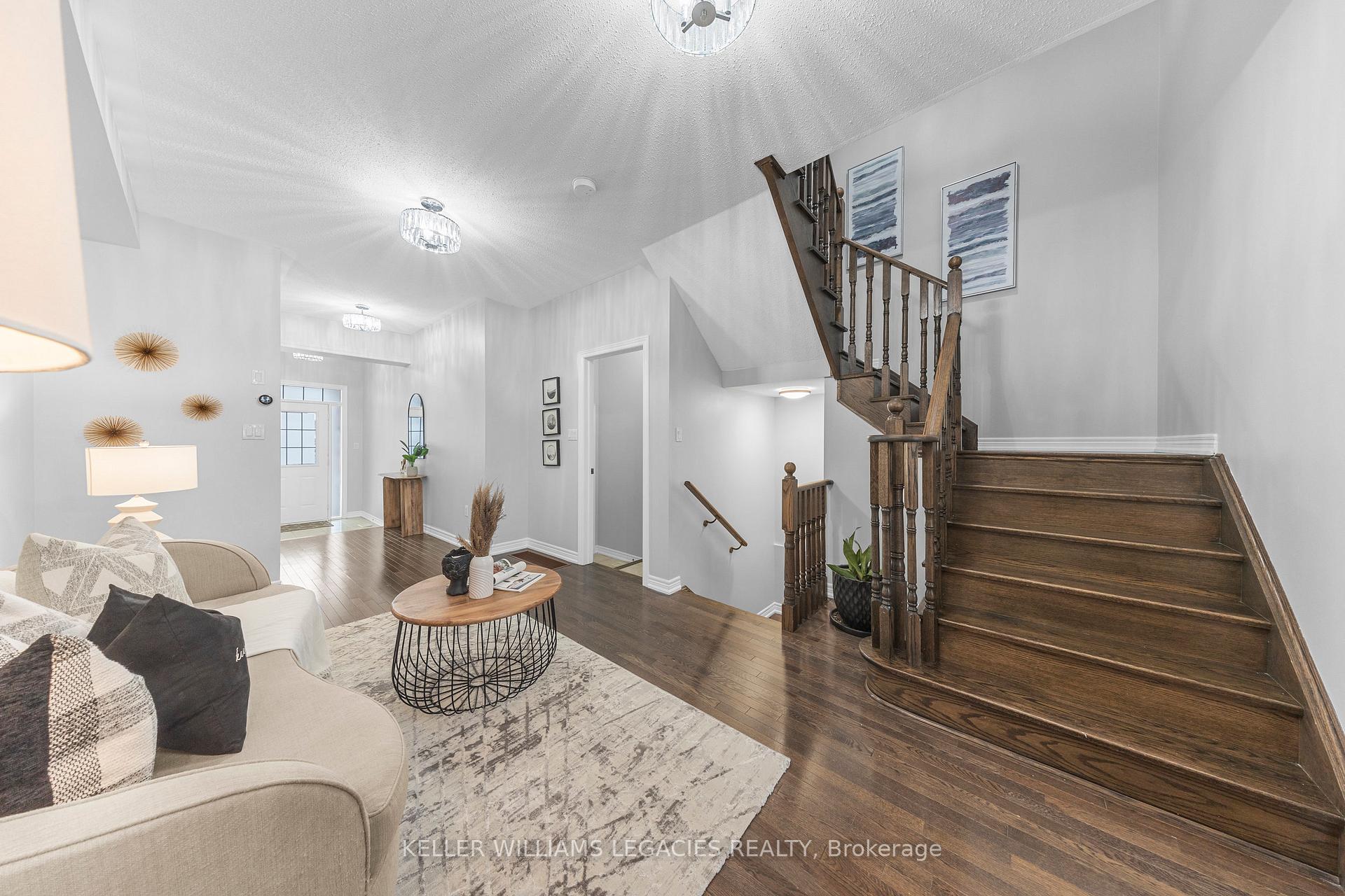 Photo 17 of 87 Alexie Way, Vaughan, Vellore Village — HOMEH