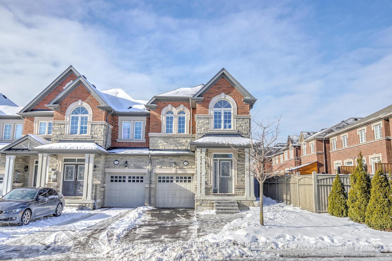 Photo 1 of 22 Overlander Way, Vaughan, Patterson — HOMEH