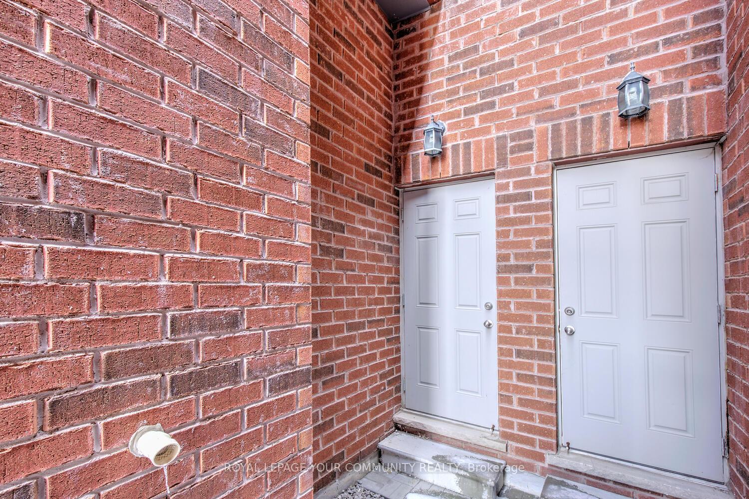 Photo 3 of 22 Overlander Way, Vaughan, Patterson — HOMEH
