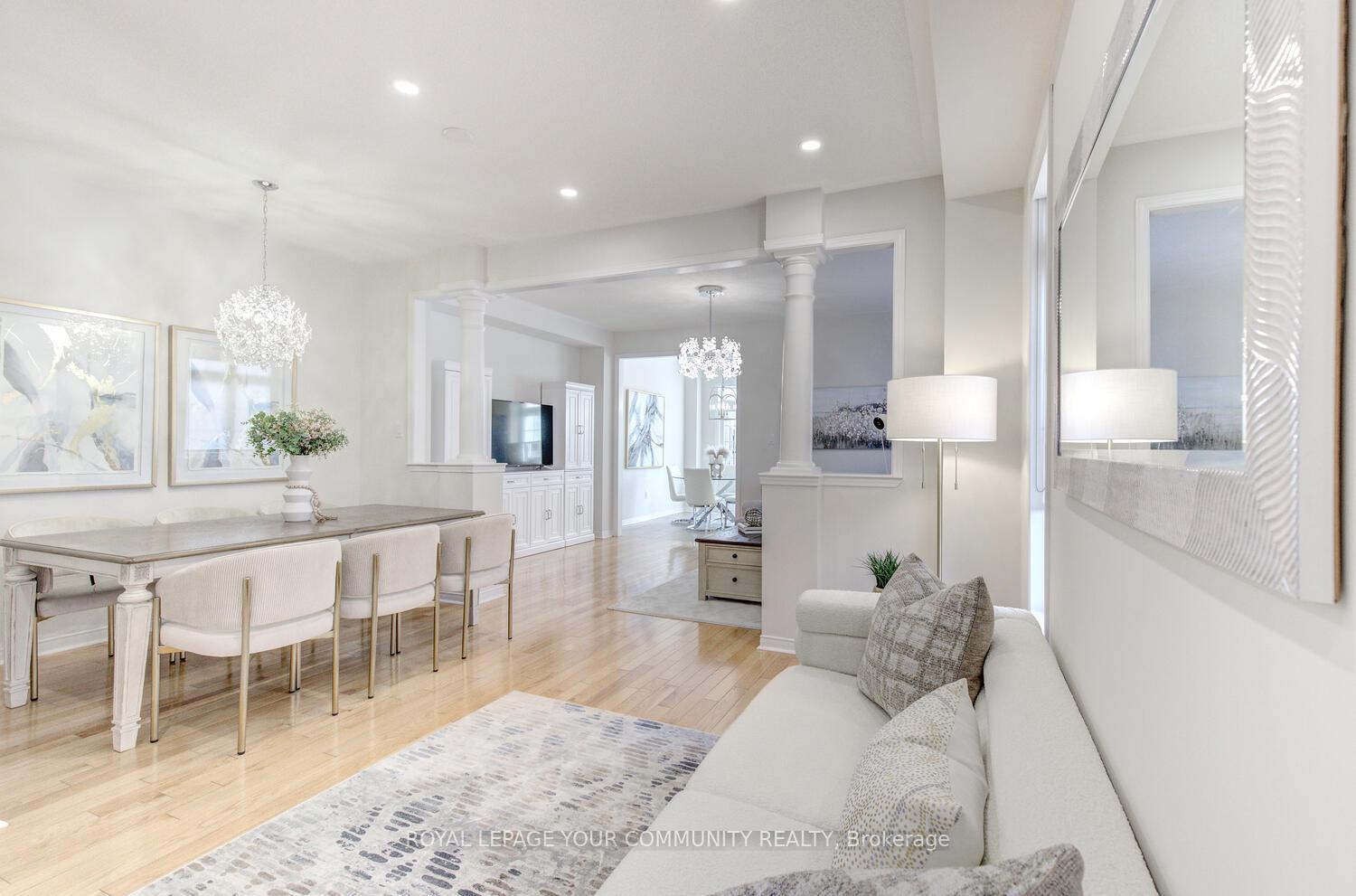 Photo 8 of 22 Overlander Way, Vaughan, Patterson — HOMEH