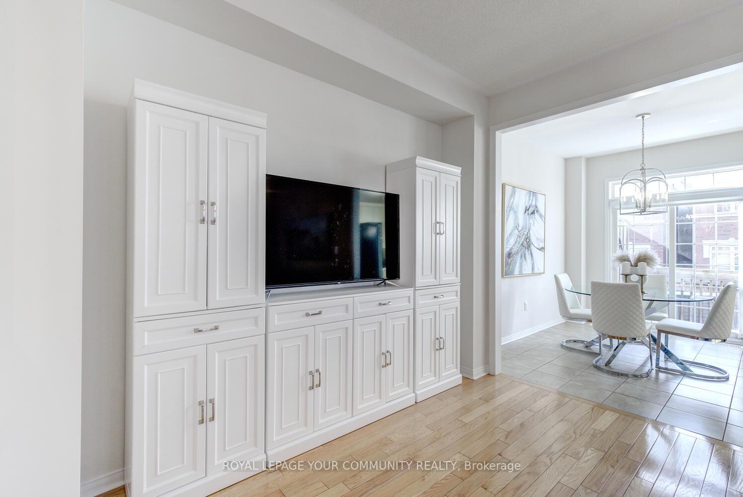 Photo 15 of 22 Overlander Way, Vaughan, Patterson — HOMEH