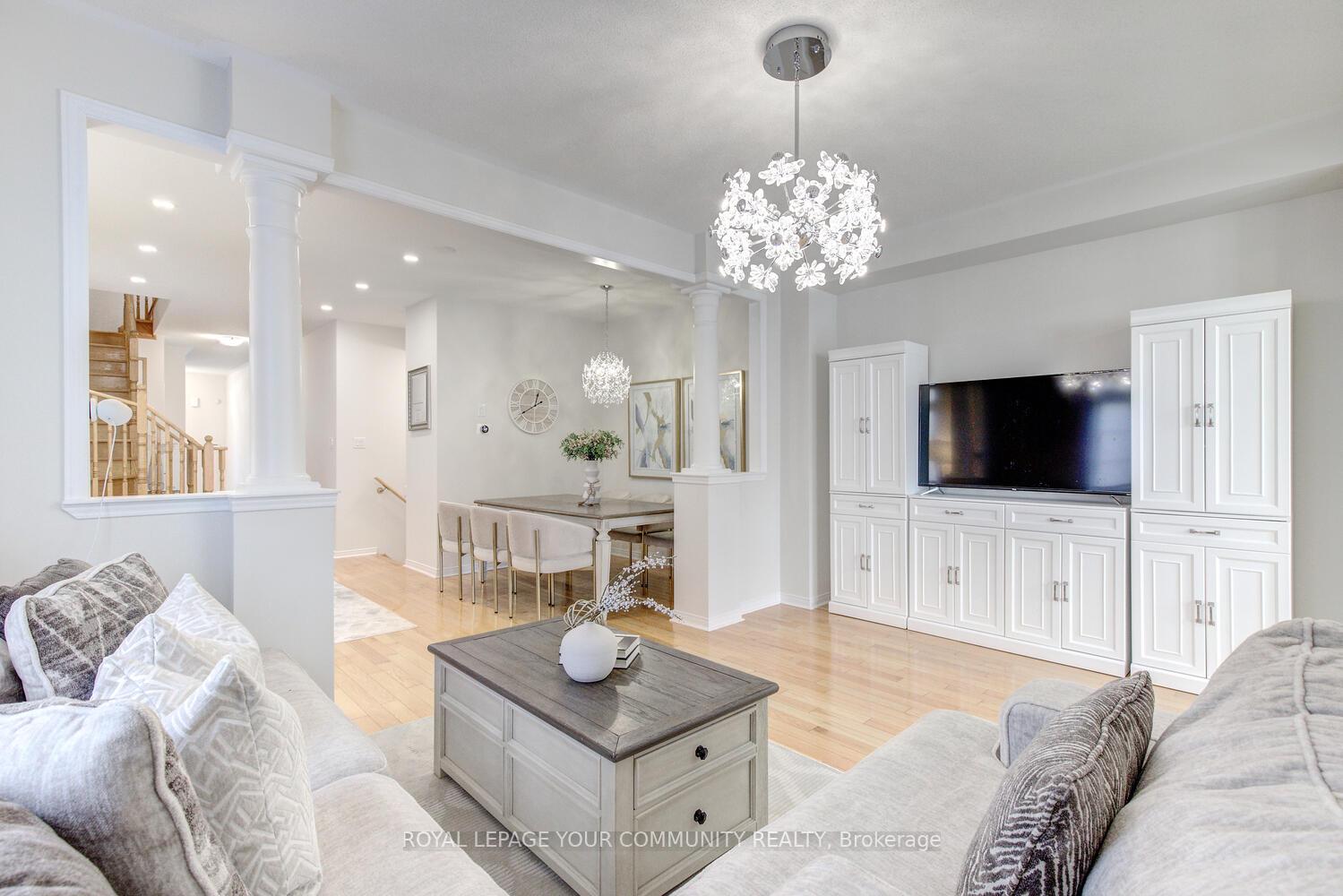 Photo 18 of 22 Overlander Way, Vaughan, Patterson — HOMEH