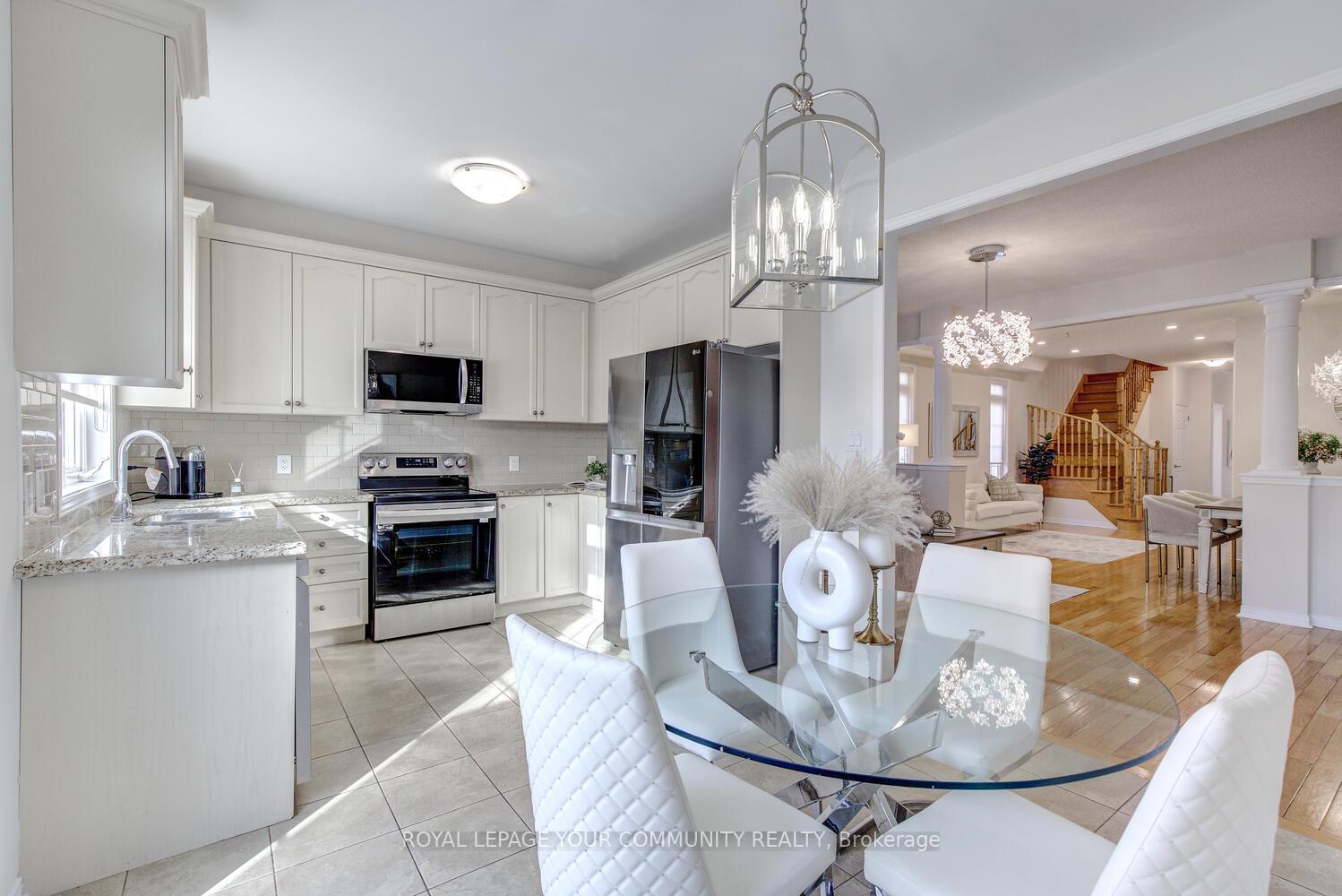 Photo 21 of 22 Overlander Way, Vaughan, Patterson — HOMEH