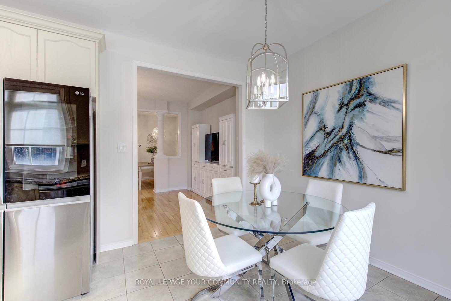 Photo 22 of 22 Overlander Way, Vaughan, Patterson — HOMEH