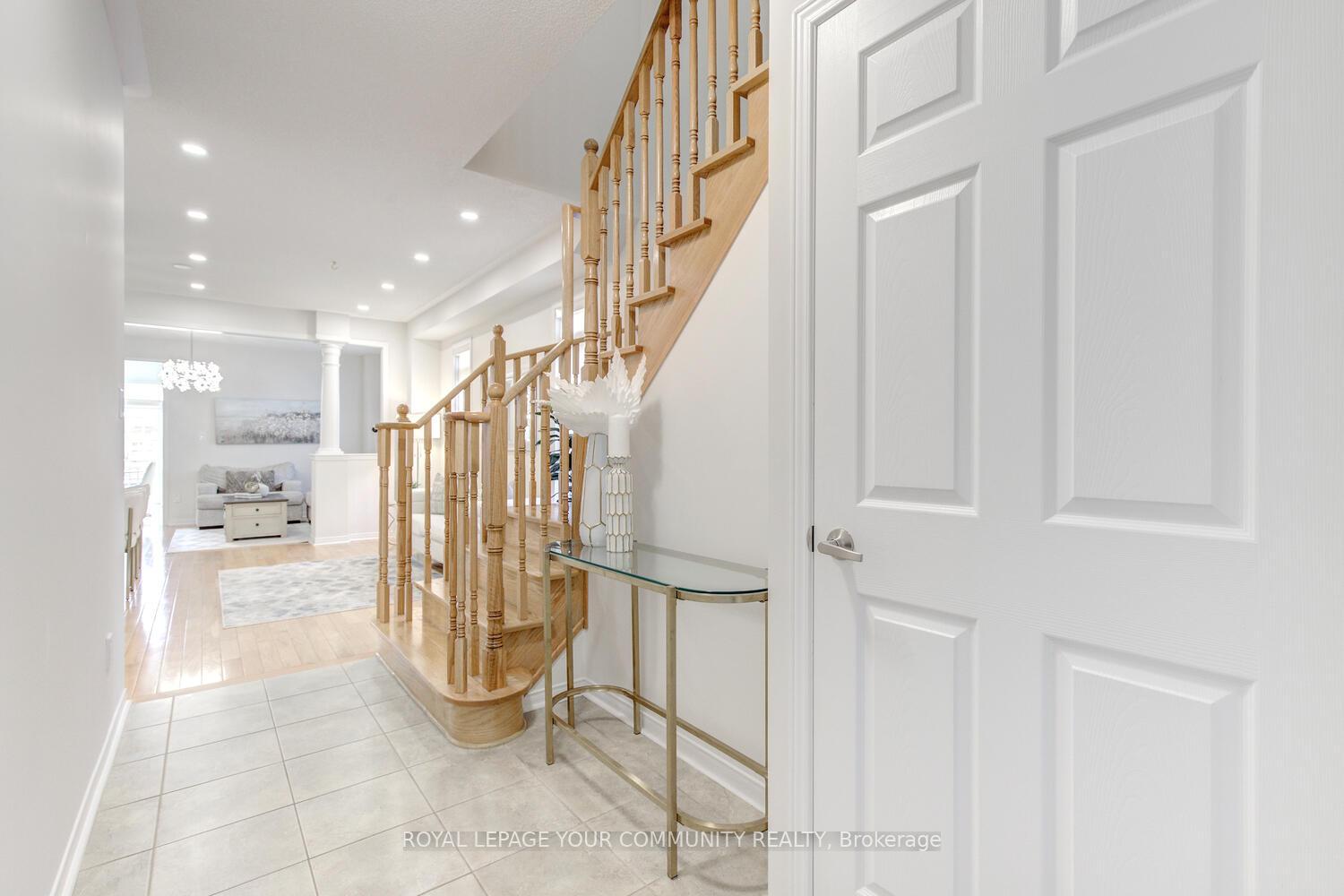 Photo 28 of 22 Overlander Way, Vaughan, Patterson — HOMEH