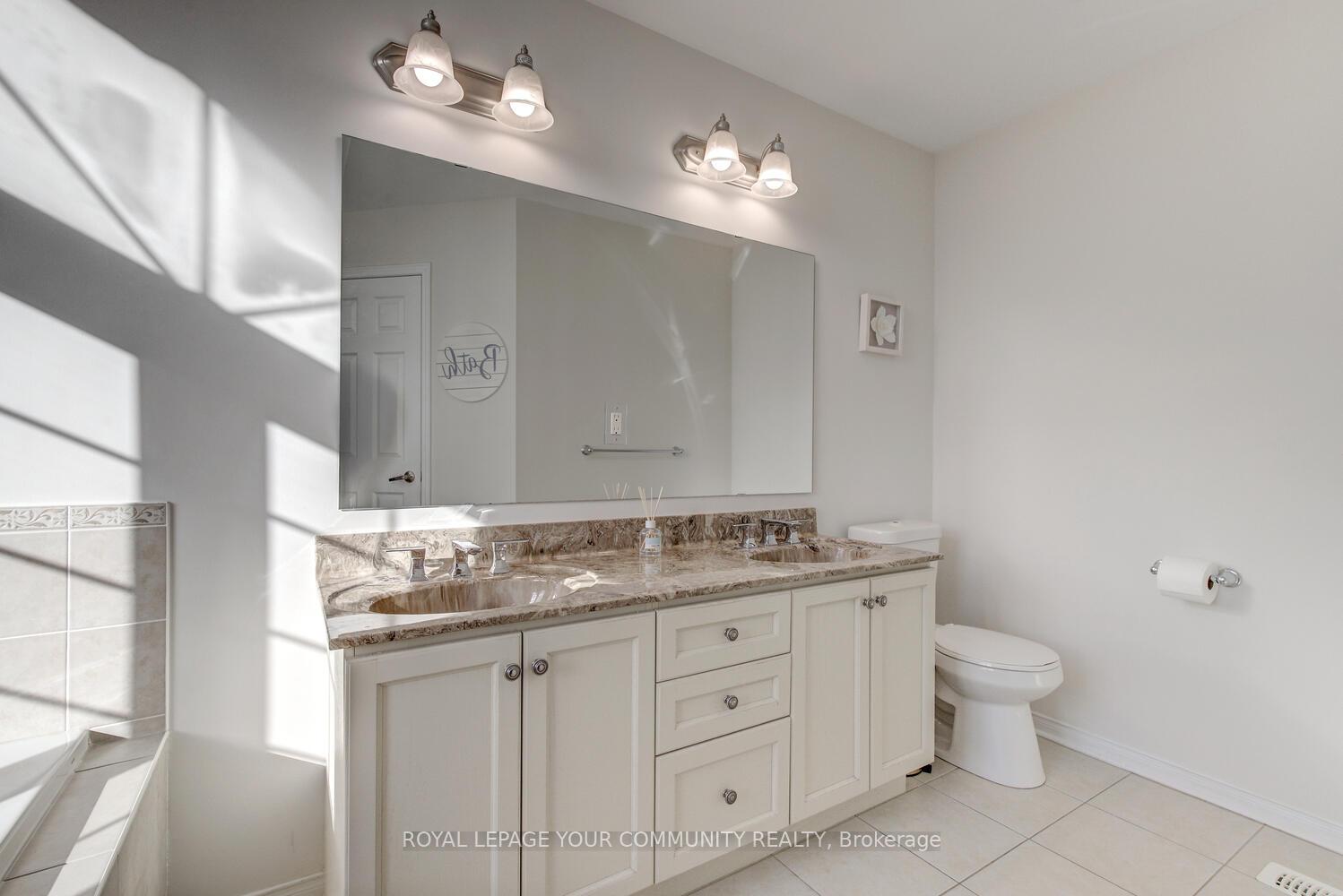 Photo 30 of 22 Overlander Way, Vaughan, Patterson — HOMEH