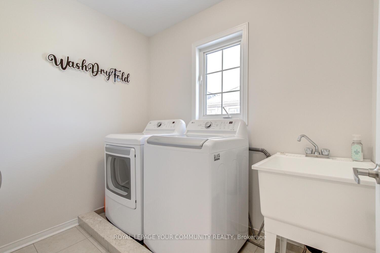 Photo 36 of 22 Overlander Way, Vaughan, Patterson — HOMEH