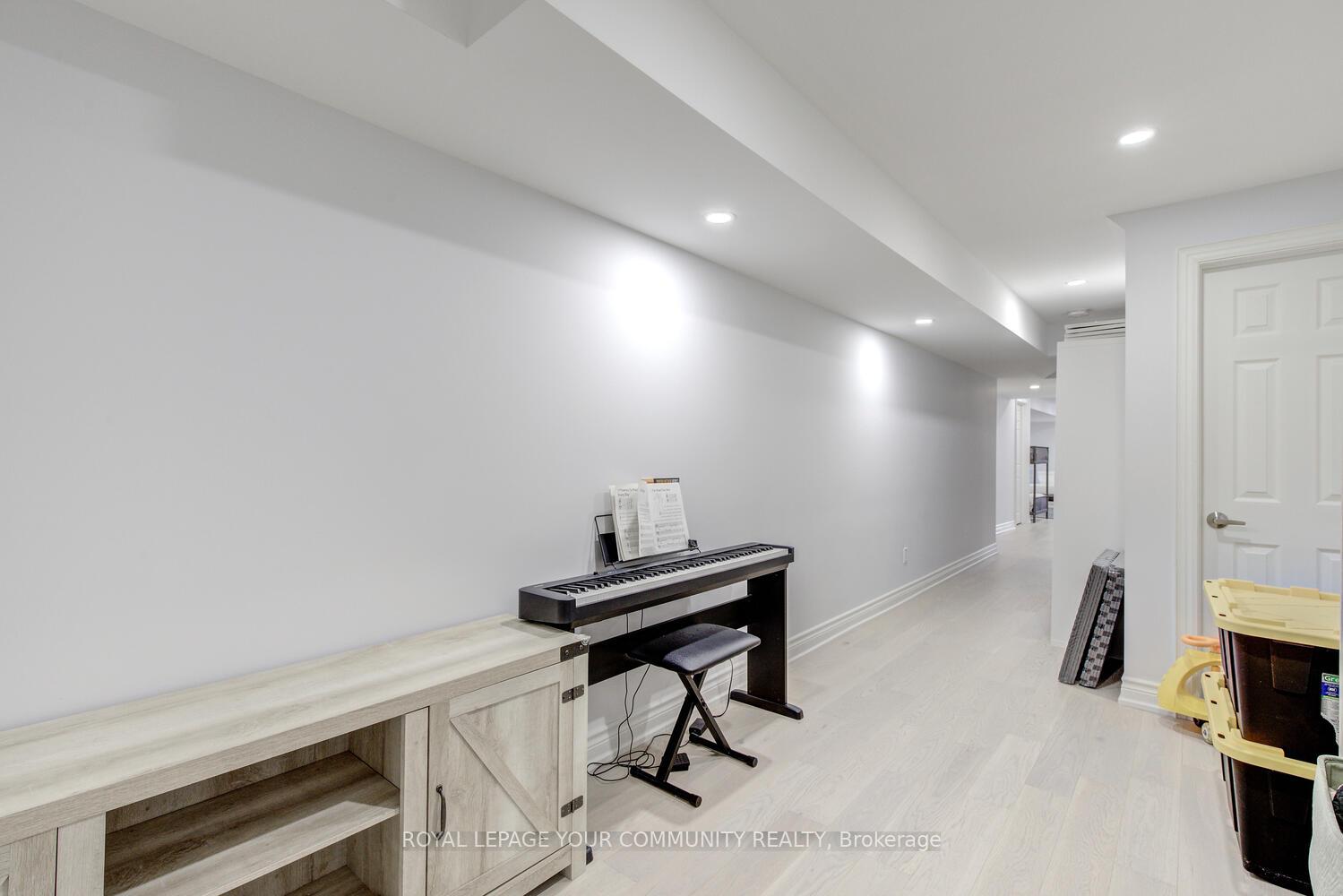 Photo 46 of 22 Overlander Way, Vaughan, Patterson — HOMEH