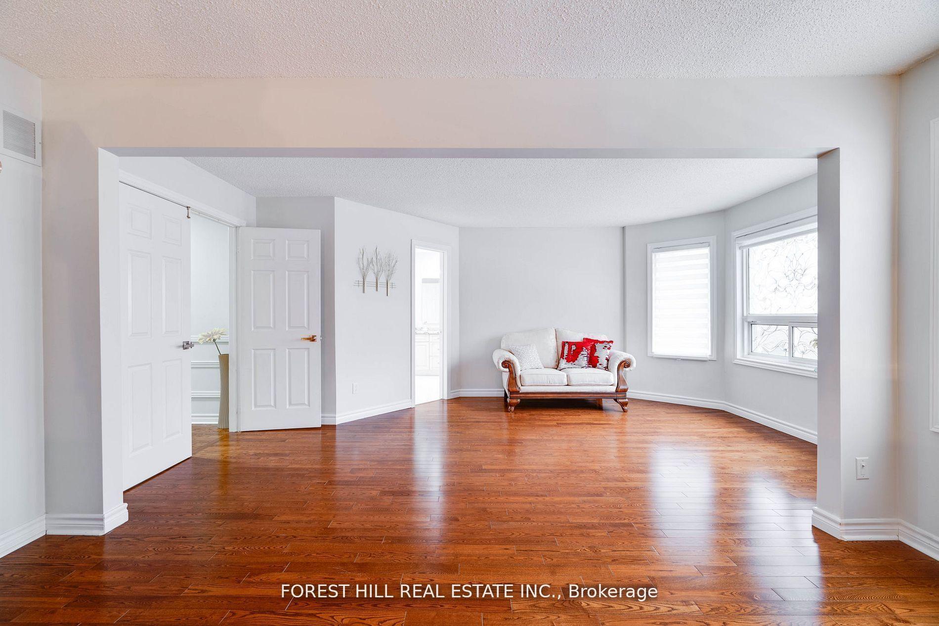 Photo 26 of 48 Haskell Crescent, Aurora, Aurora Highlands — HOMEH