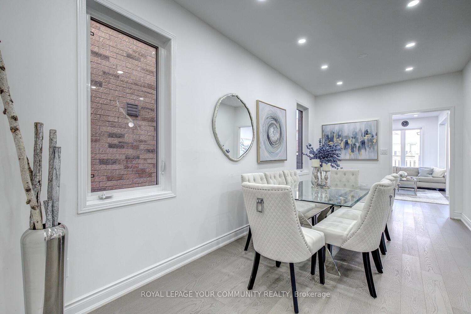Photo 6 of 62 Laramie Crescent, Vaughan, Patterson — HOMEH