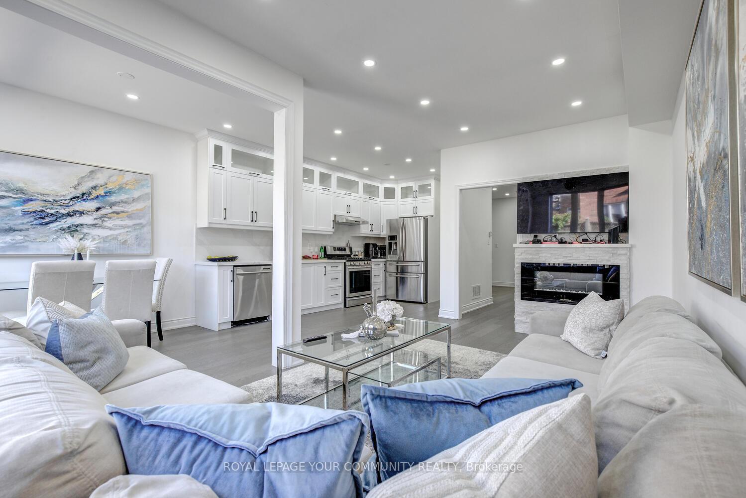 Photo 22 of 62 Laramie Crescent, Vaughan, Patterson — HOMEH
