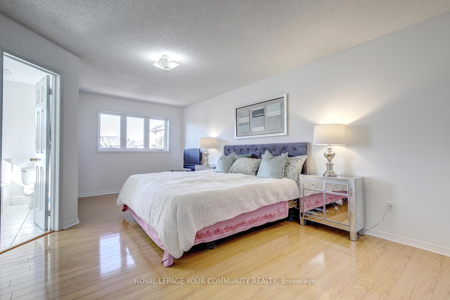 Photo 23 of 62 Laramie Crescent, Vaughan, Patterson — HOMEH