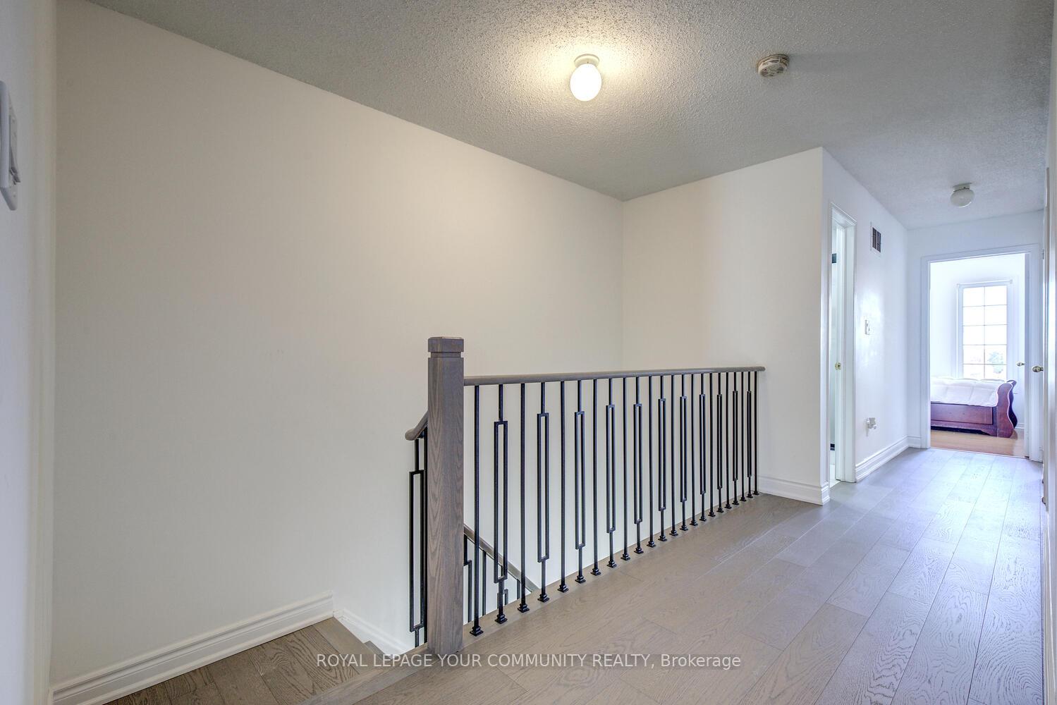 Photo 27 of 62 Laramie Crescent, Vaughan, Patterson — HOMEH