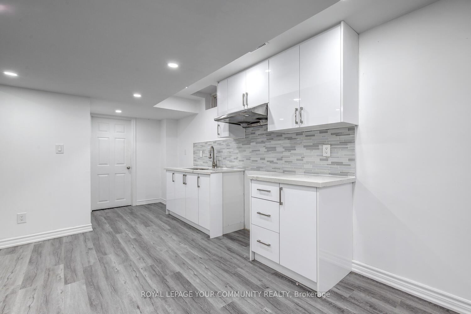 Photo 34 of 62 Laramie Crescent, Vaughan, Patterson — HOMEH