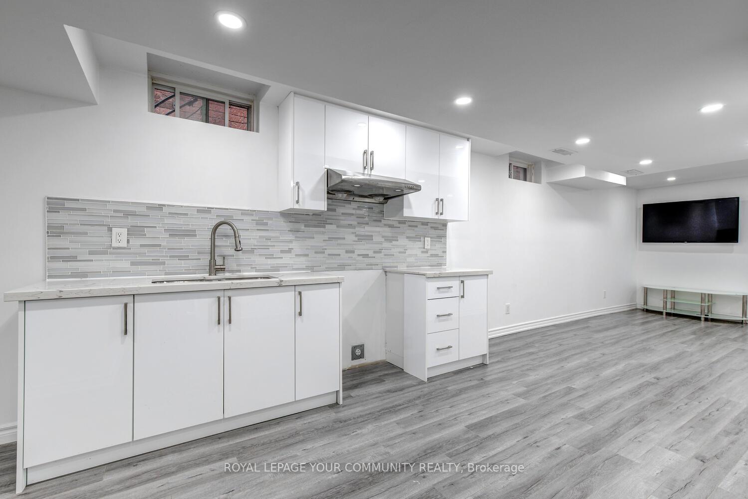 Photo 35 of 62 Laramie Crescent, Vaughan, Patterson — HOMEH