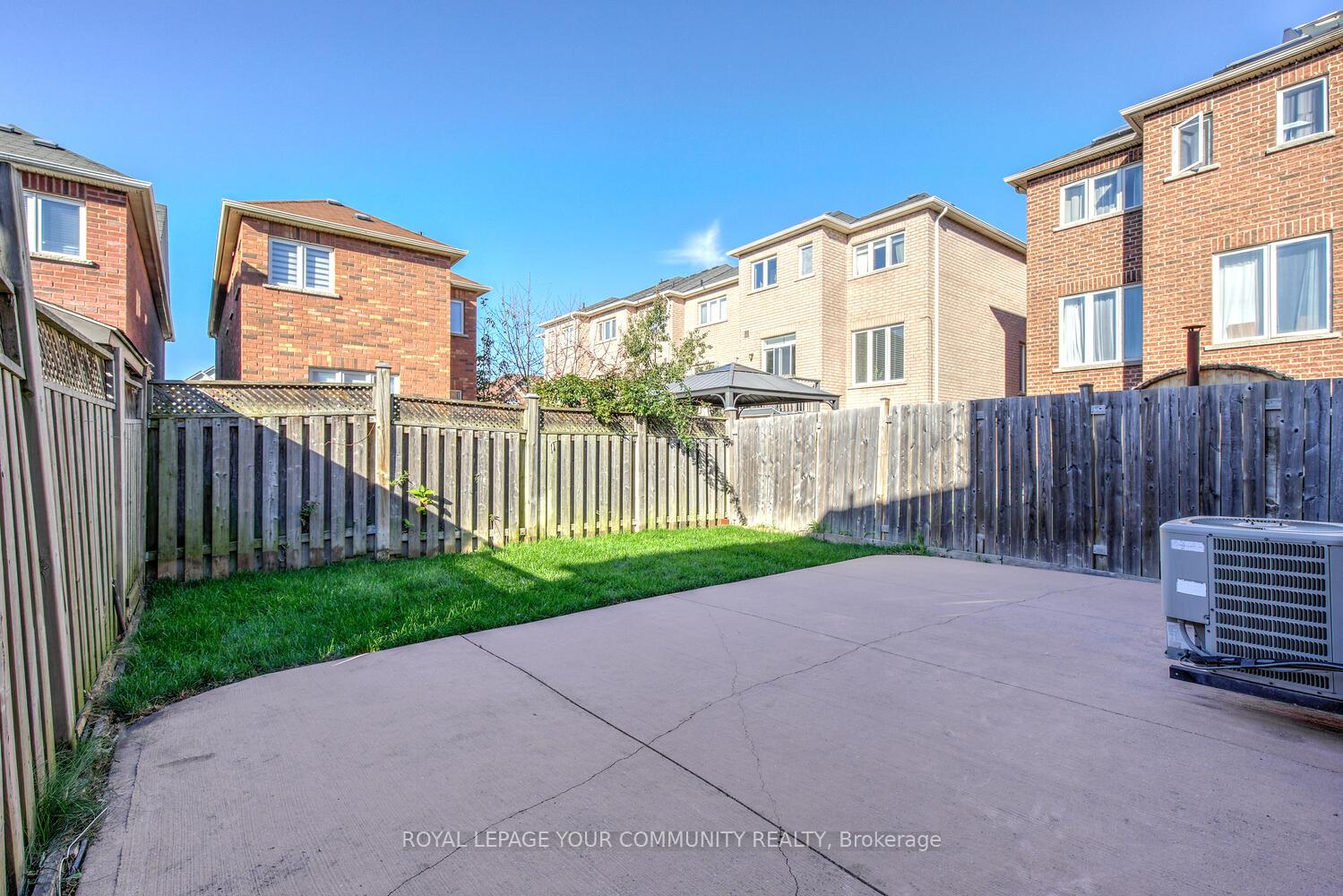 Photo 39 of 62 Laramie Crescent, Vaughan, Patterson — HOMEH