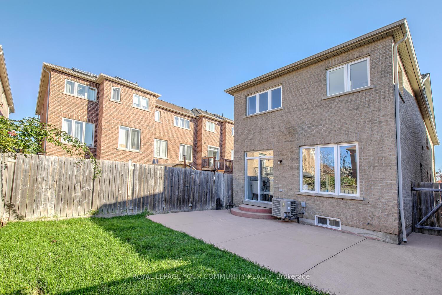 Photo 40 of 62 Laramie Crescent, Vaughan, Patterson — HOMEH