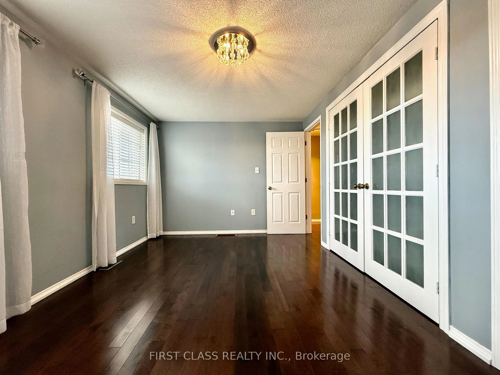 Photo 25 of 13 Benjamin Lane, Barrie, Painswick South — HOMEH