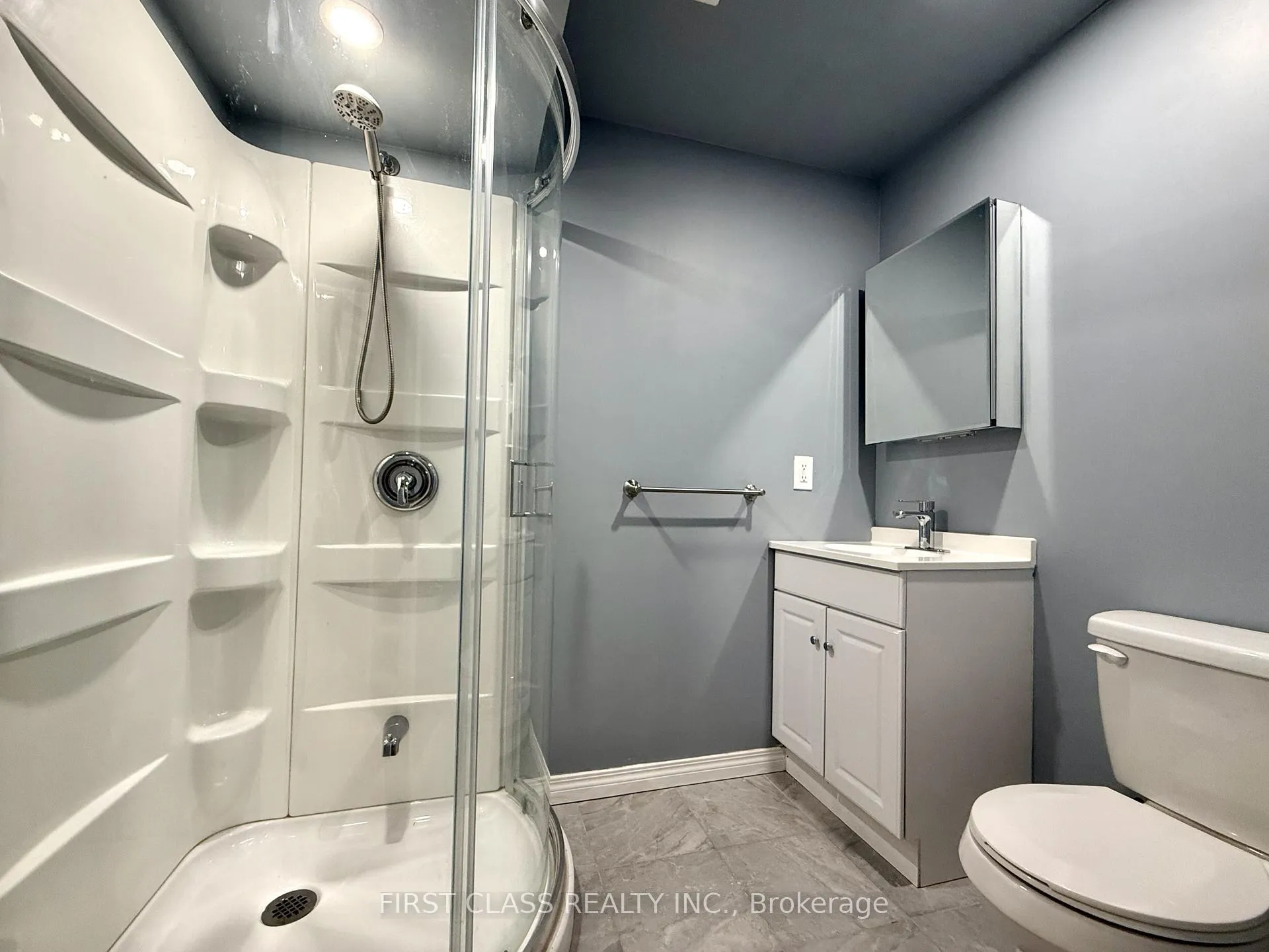 Photo 39 of 13 Benjamin Lane, Barrie, Painswick South — HOMEH