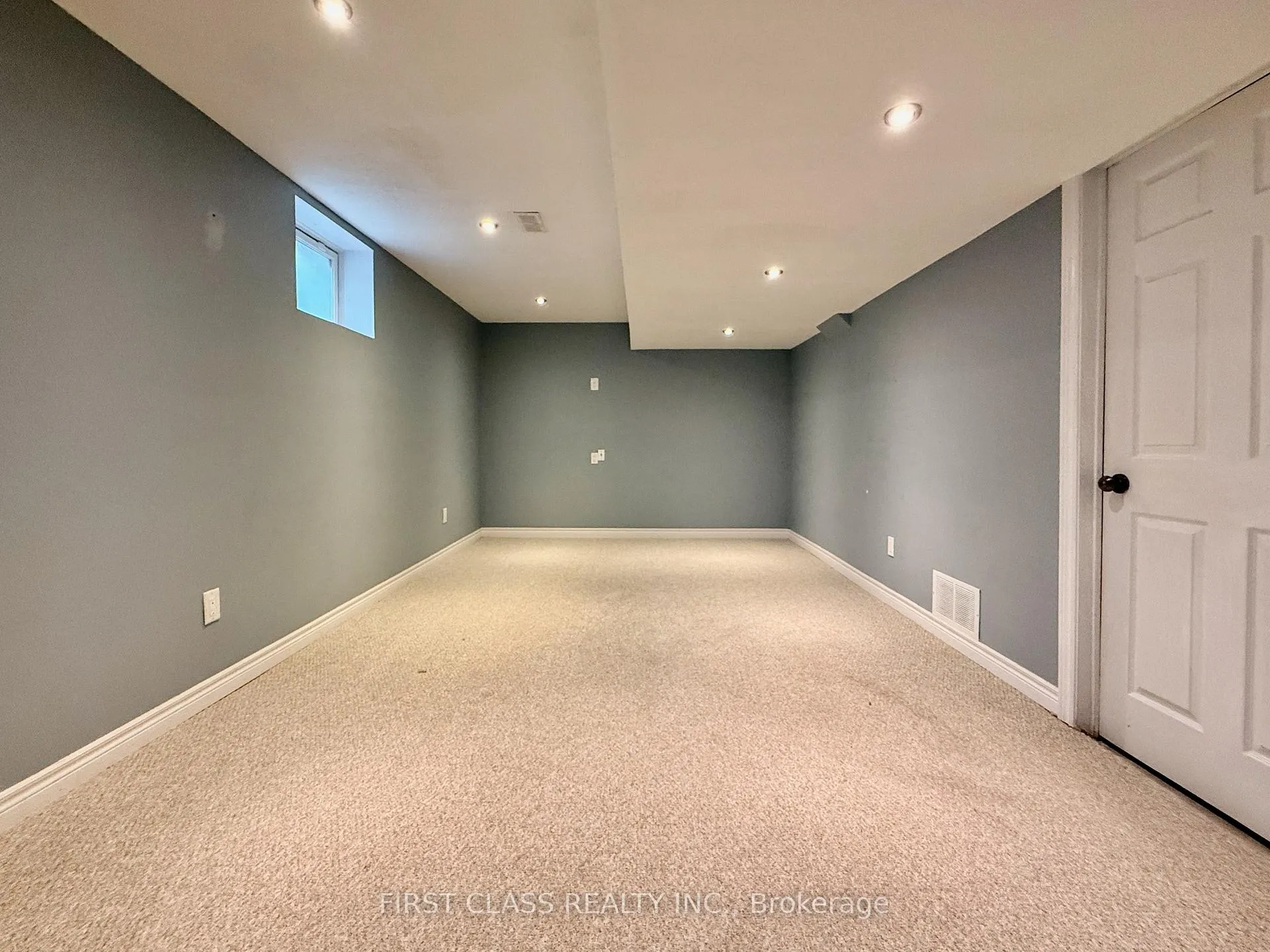Photo 41 of 13 Benjamin Lane, Barrie, Painswick South — HOMEH