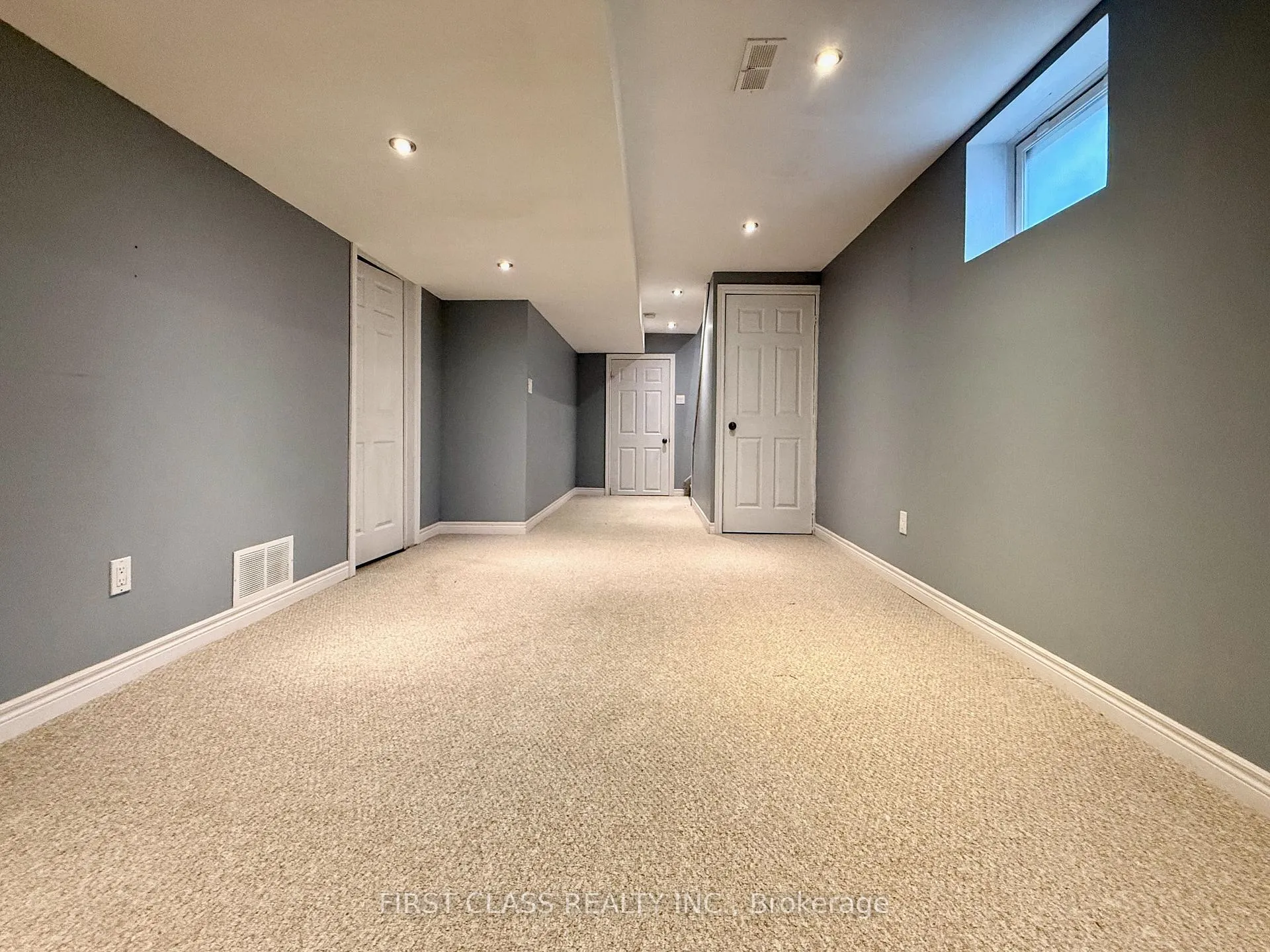 Photo 43 of 13 Benjamin Lane, Barrie, Painswick South — HOMEH