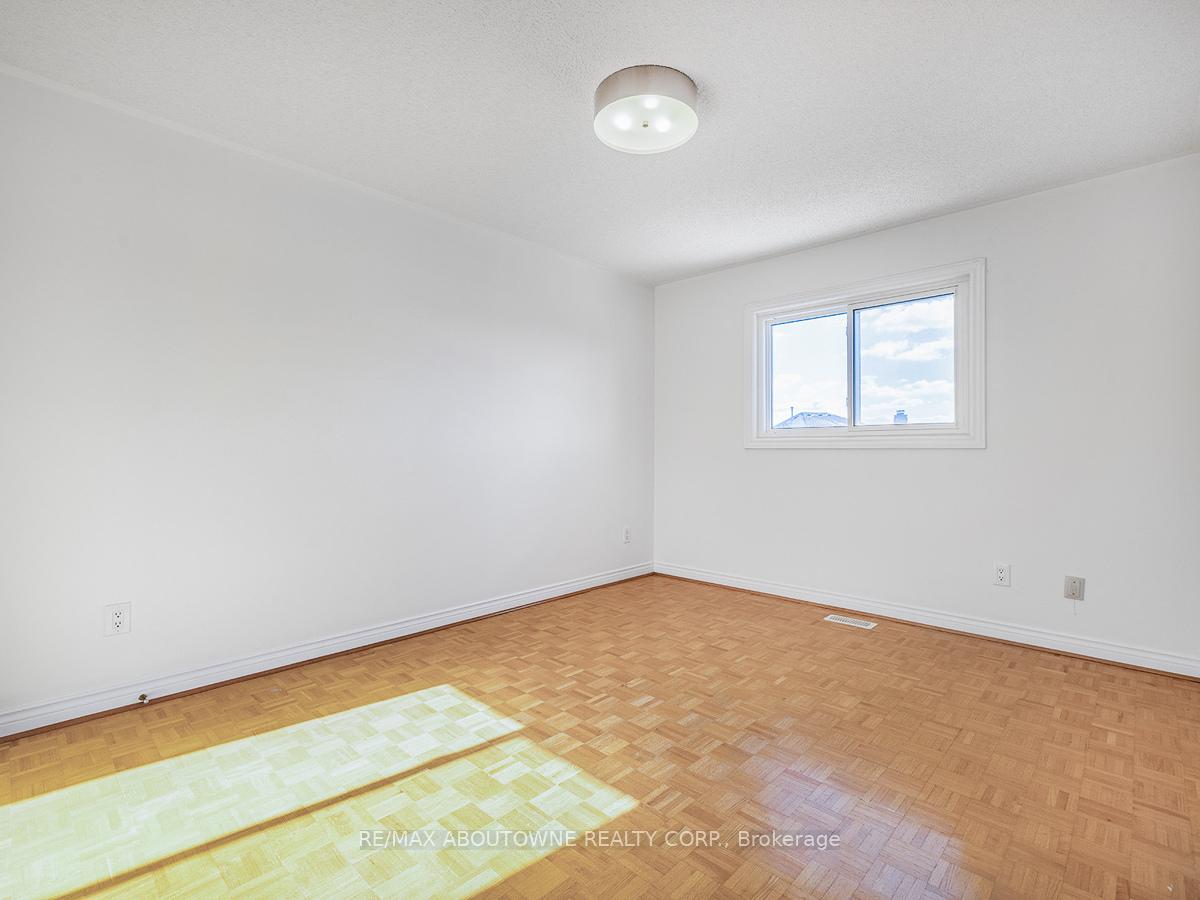 Photo 16 of 8918 Martin Grove Road, Vaughan, West Woodbridge — HOMEH