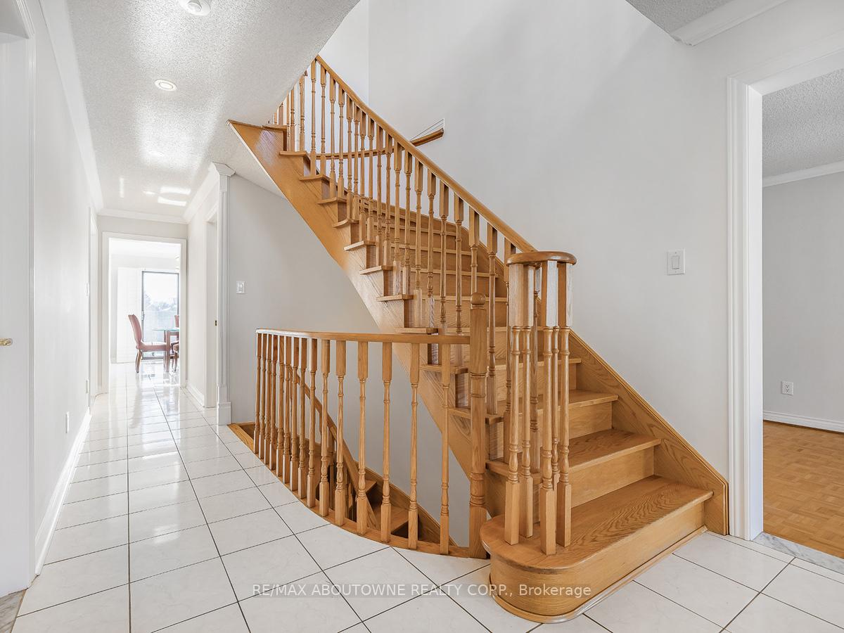 Photo 24 of 8918 Martin Grove Road, Vaughan, West Woodbridge — HOMEH