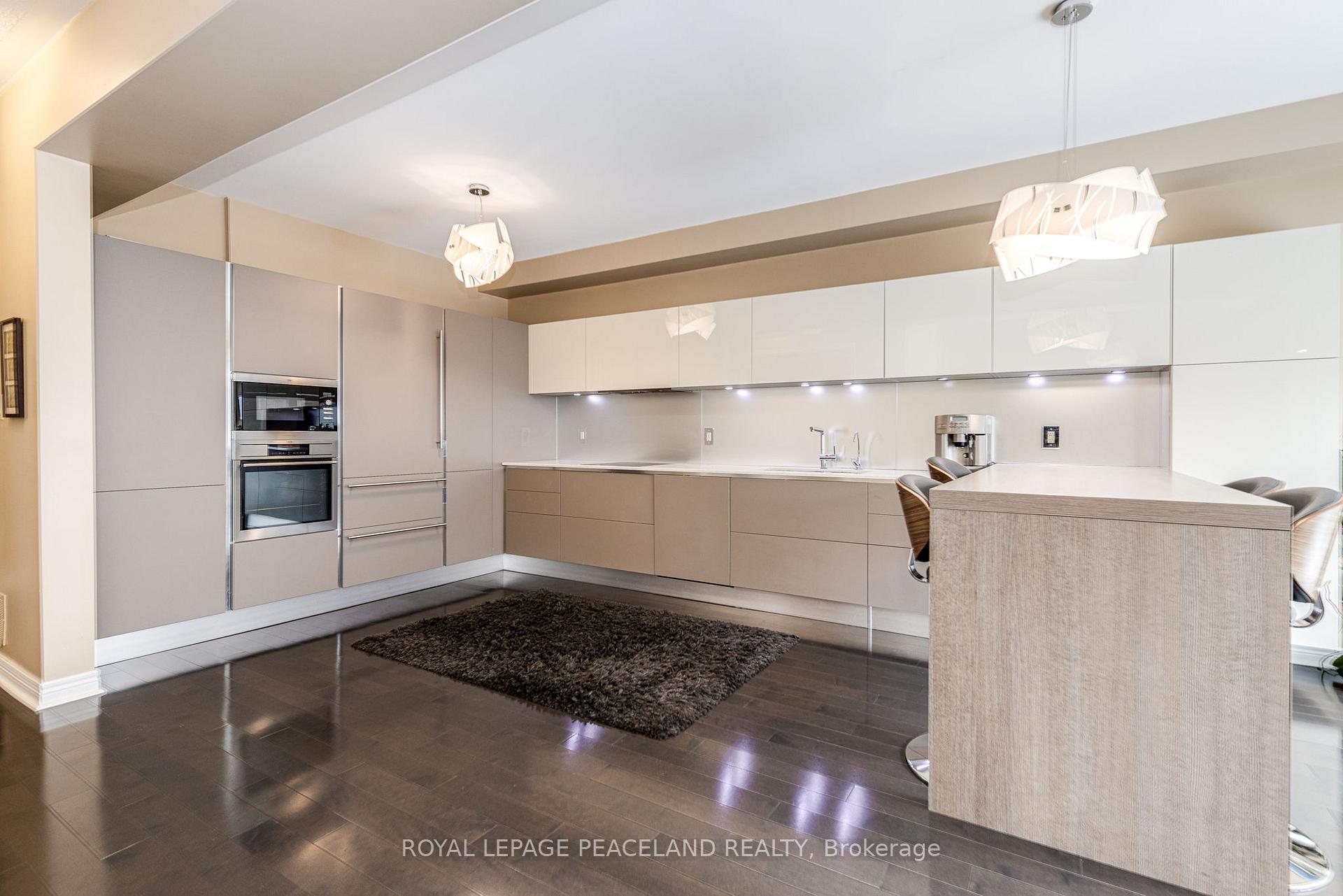 Photo 8 of 161 Mistysugar Trail, Vaughan, Patterson — HOMEH