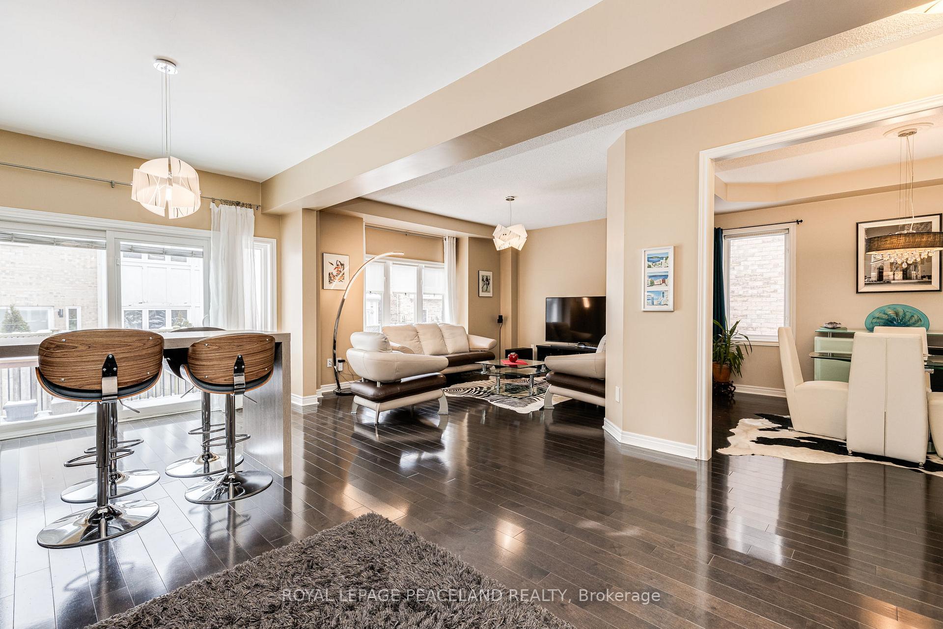 Photo 11 of 161 Mistysugar Trail, Vaughan, Patterson — HOMEH