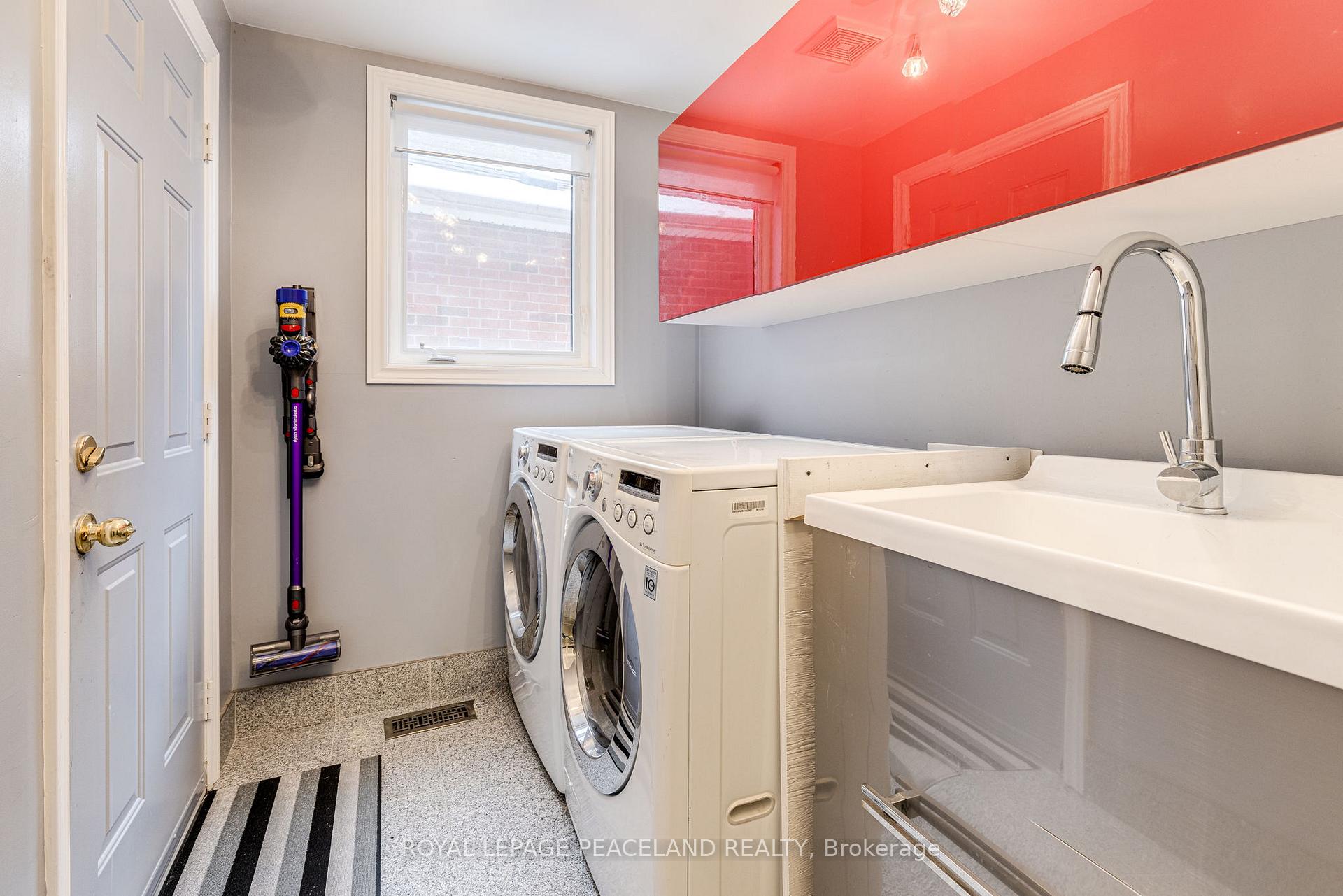 Photo 13 of 161 Mistysugar Trail, Vaughan, Patterson — HOMEH