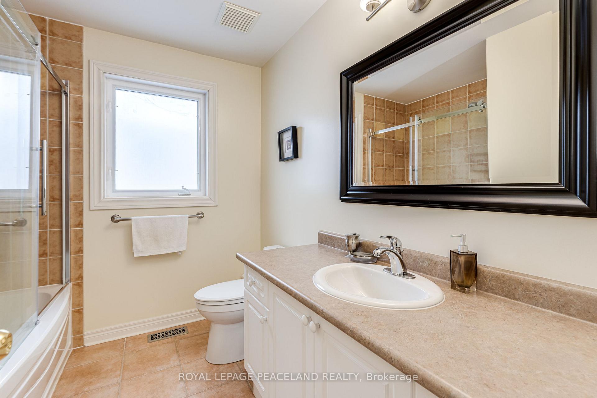 Photo 20 of 161 Mistysugar Trail, Vaughan, Patterson — HOMEH
