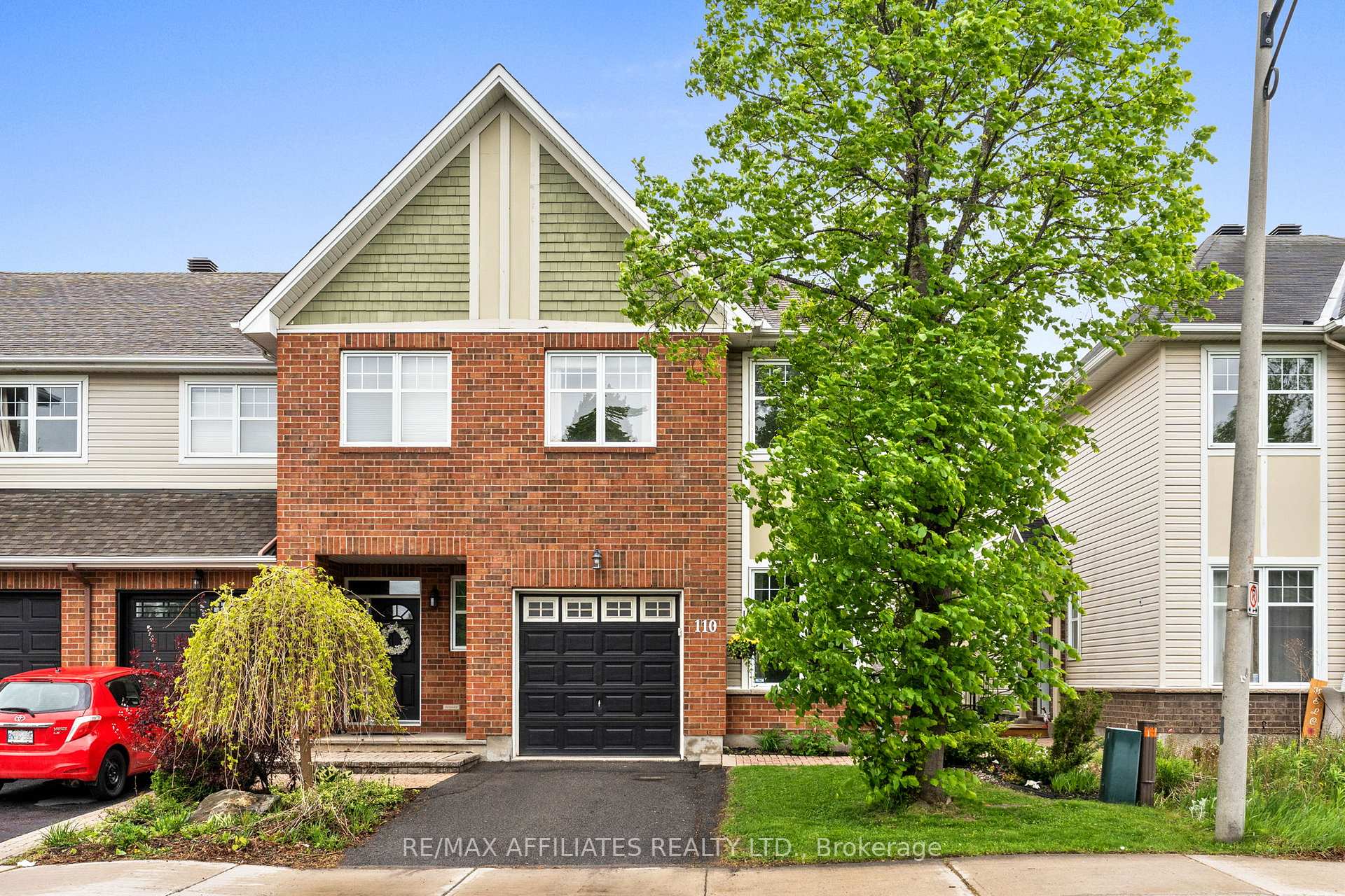 Photo 2 of 110 Waterbridge Drive, Ottawa, Barrhaven East — HOMEH