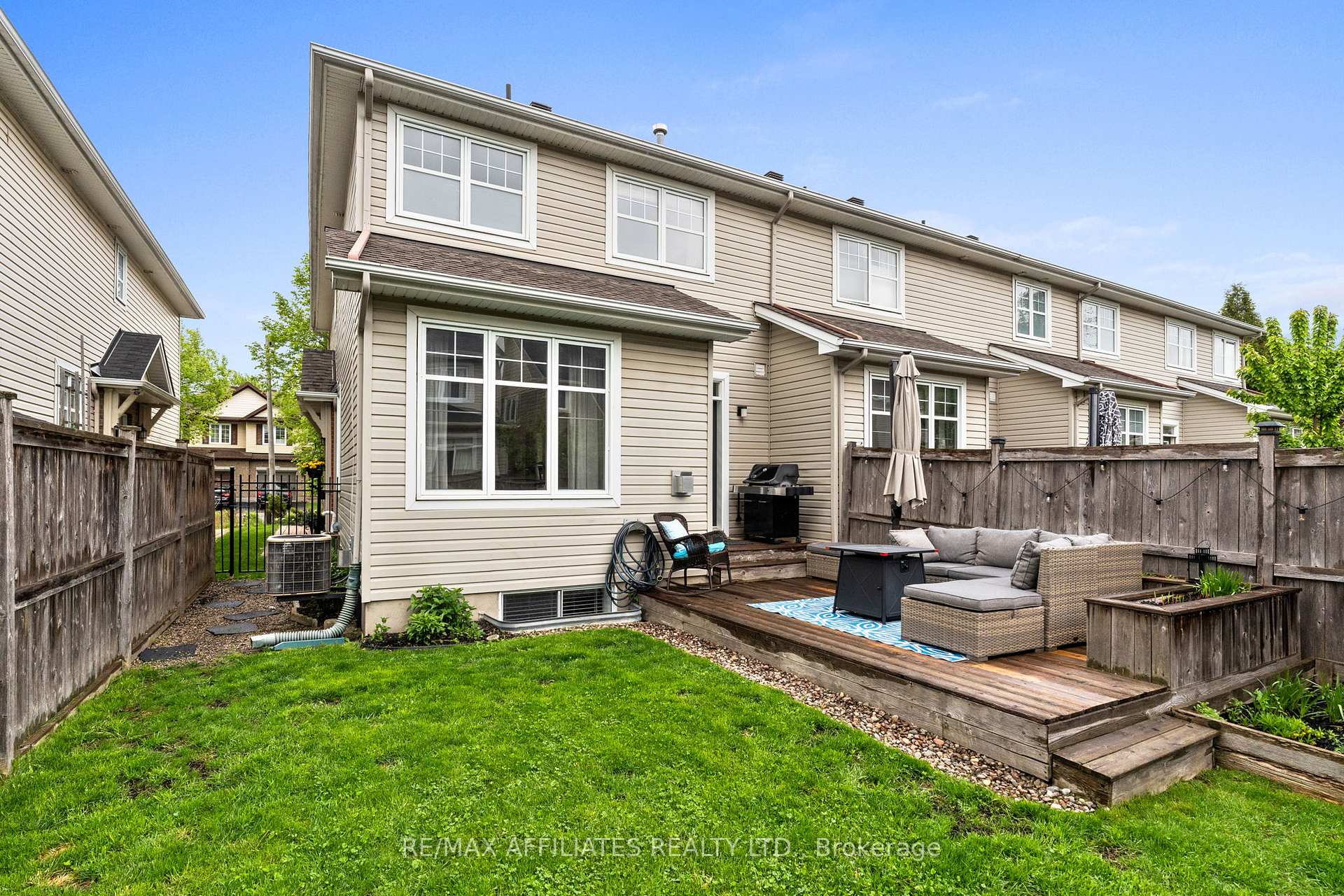 Photo 36 of 110 Waterbridge Drive, Ottawa, Barrhaven East — HOMEH